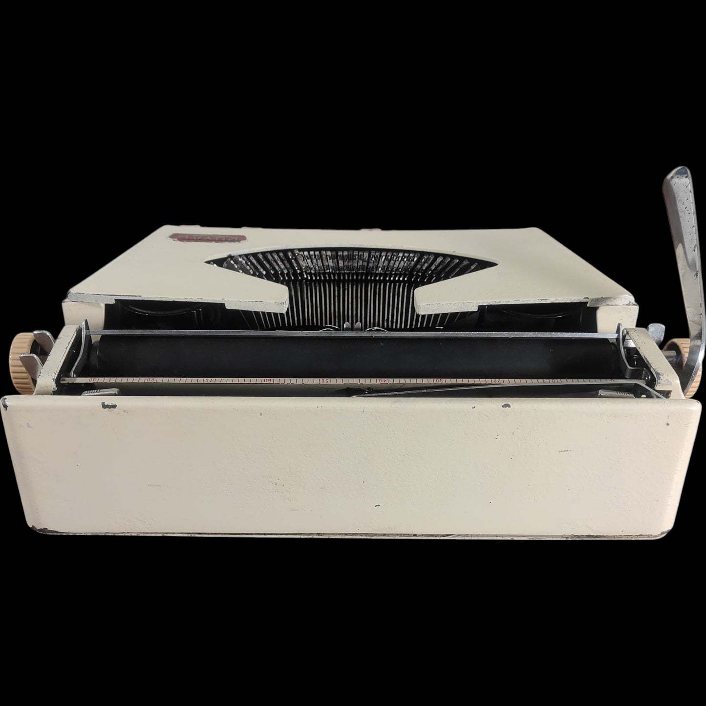 Image of Royal Royalite 120 Typewriter. Available from universaltypewritercompany.in