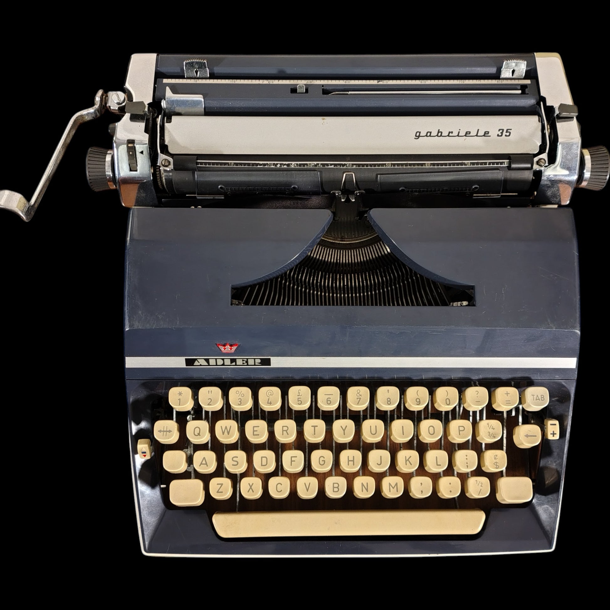 Image of Adler Gabriele 35 Typewriter. Available from universaltypewritercompany.in