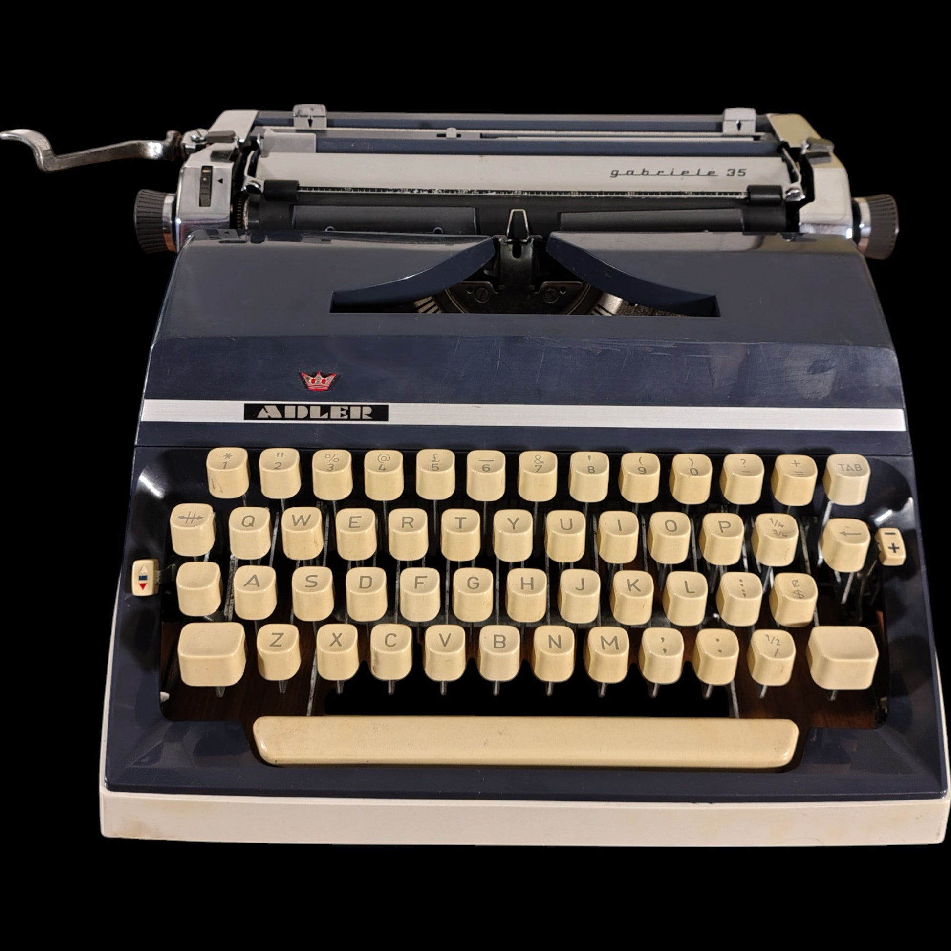 Image of Adler Gabriele 35 Typewriter. Available from universaltypewritercompany.in