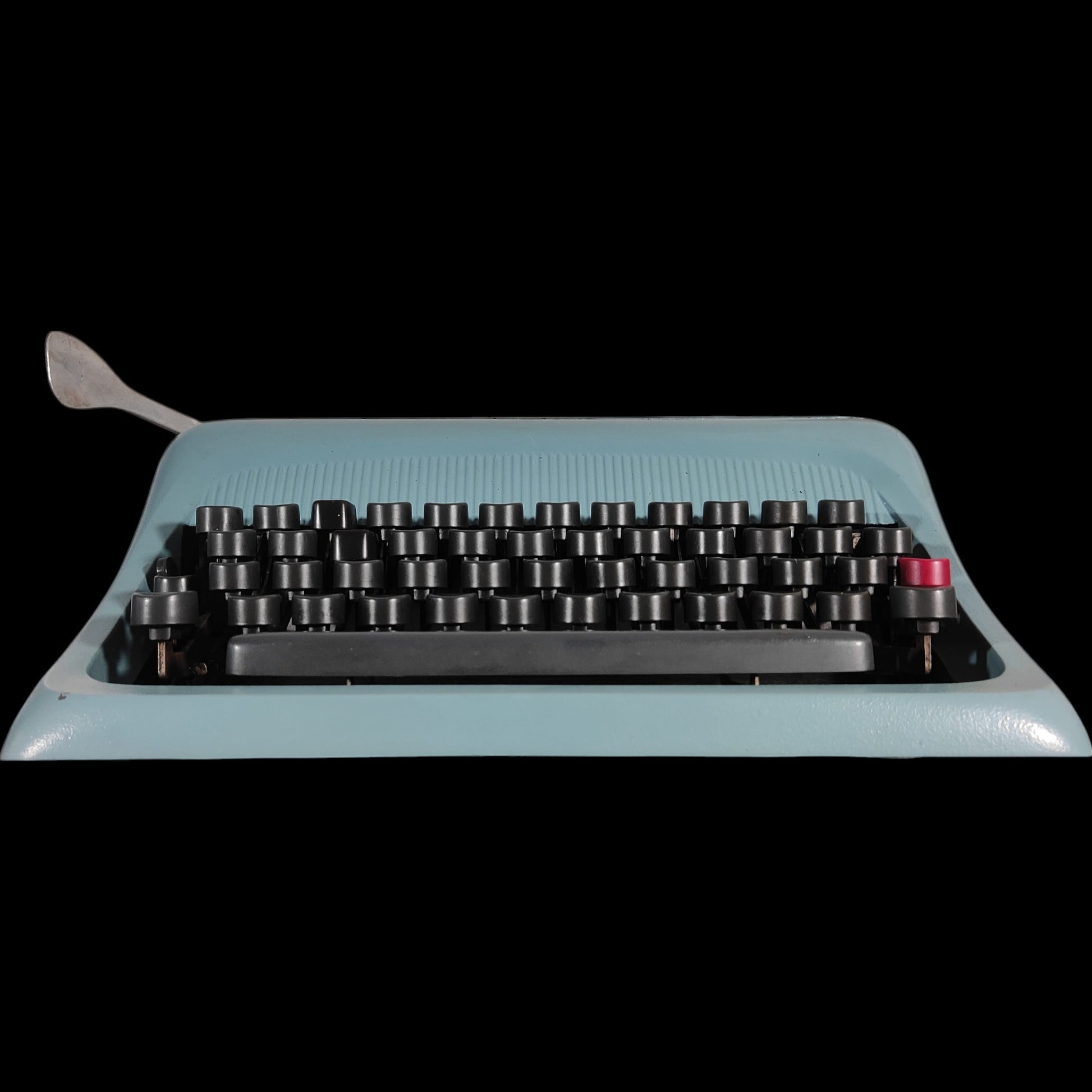 Image of Olivetti Studio 44 Typewriter. Available from universaltypewritercompany.in