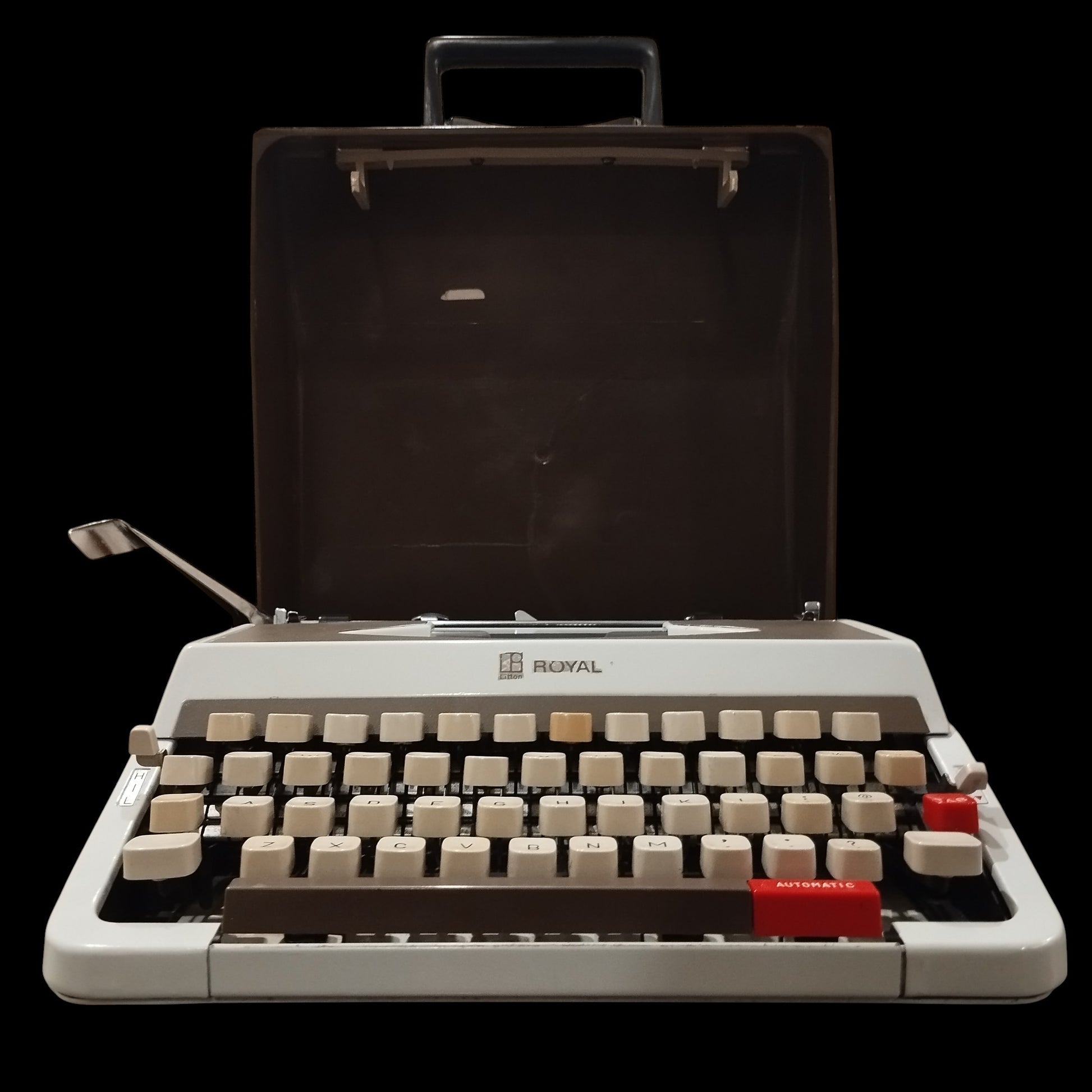 Image of Royal 204 Typewriter. Available from universaltypewritercompany.in