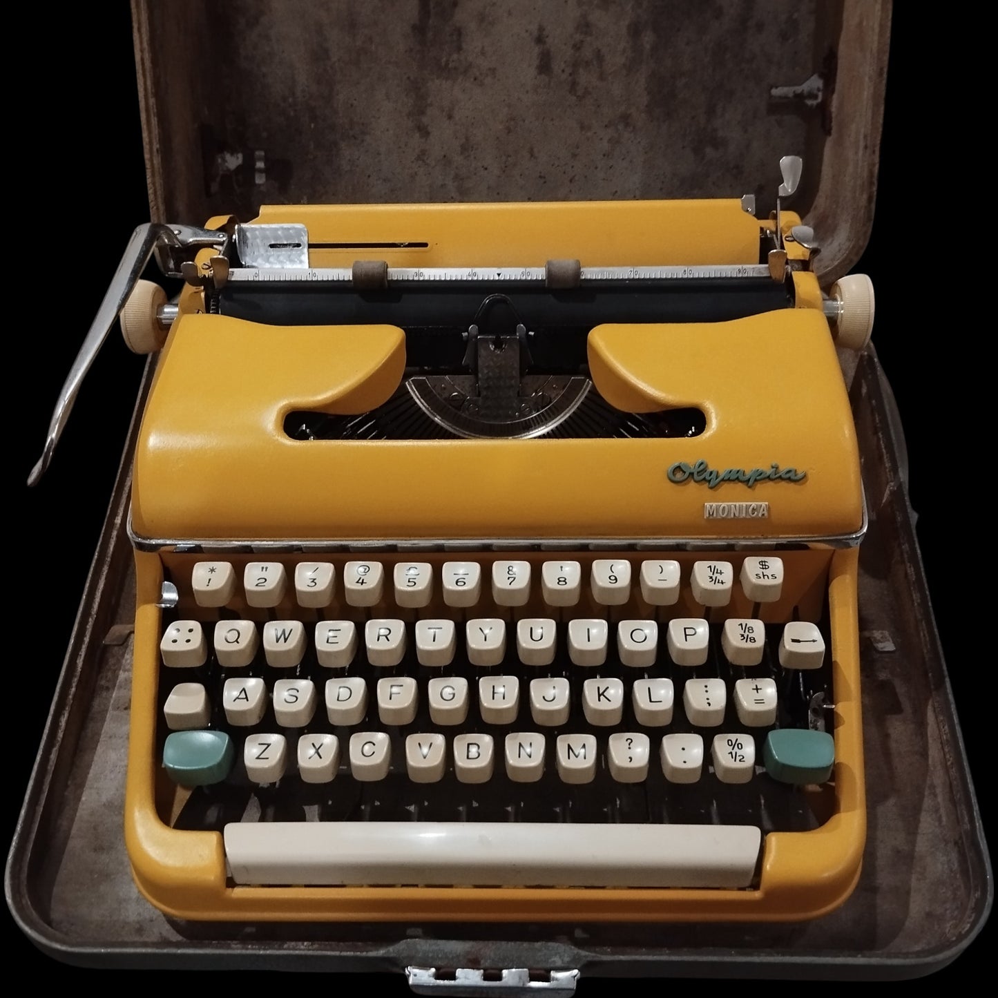 Image of Olympia Monica Typewriter. Available from universaltypewritercompany.in