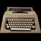 Image of Olivetti Lettera 25 Typewriter. Available at universaltypewritercompany.in