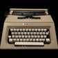 Image of Olivetti Lettera 25 Typewriter. Available at universaltypewritercompany.in