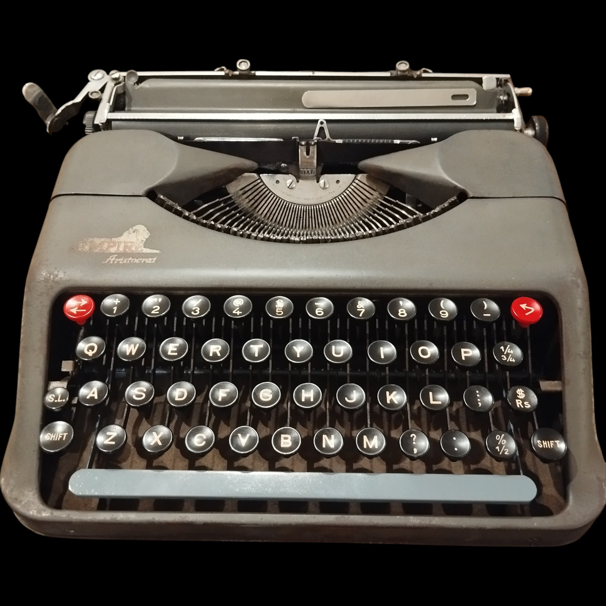 Image of Empire Aristocrat Typewriter. Available from universaltypewritercompany.in