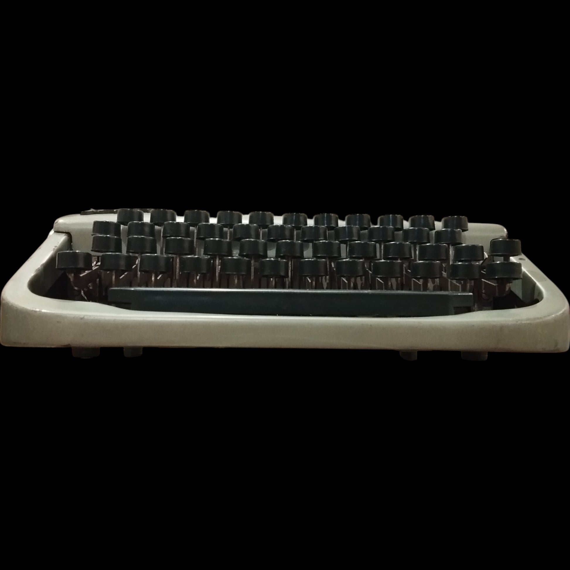 Image of Jaykay Typewriter. Available from universaltypewritercompany.in