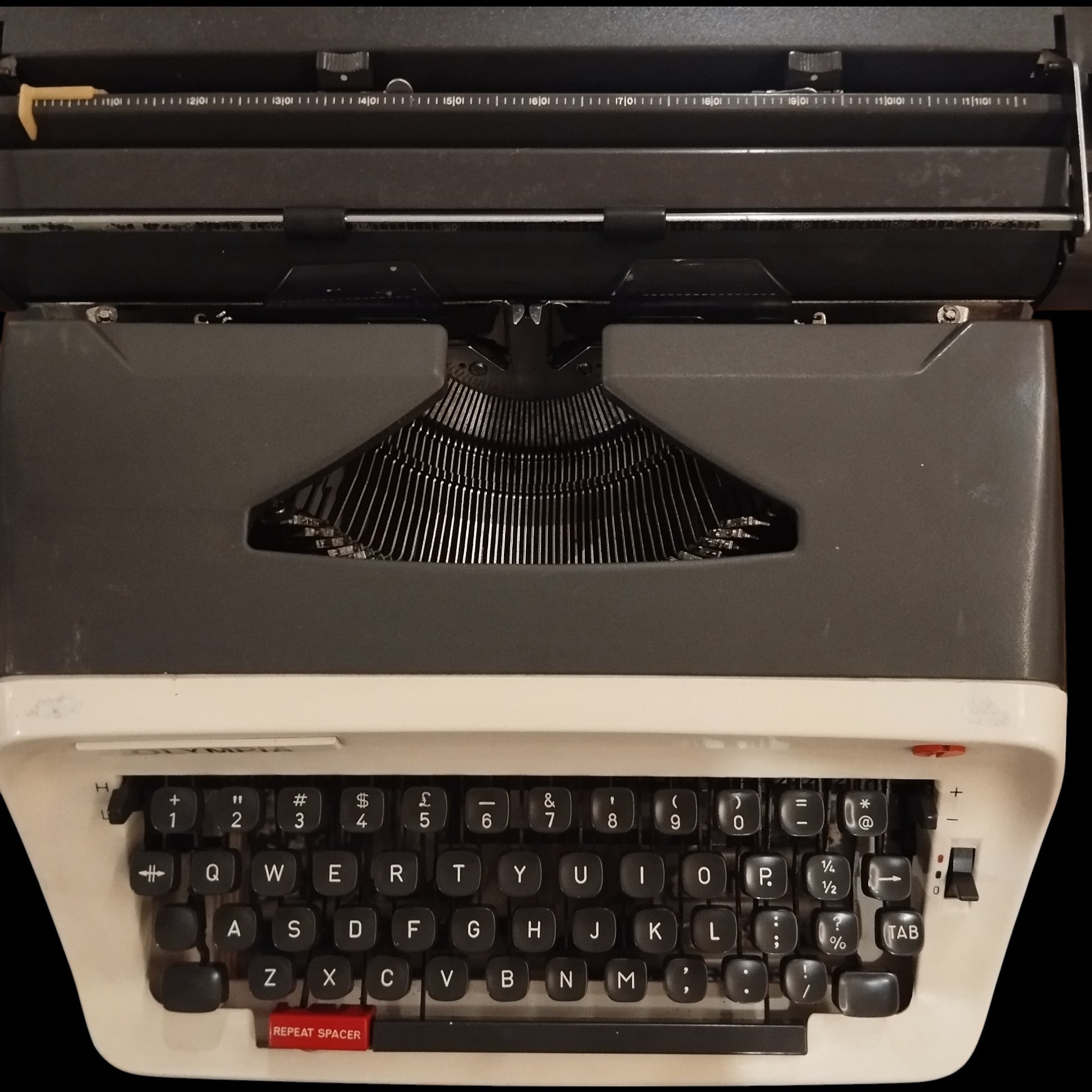 Image of Olympia - 12 inch Roller Landscape Mode - Typewriter. Available from universaltypewritercompany.in