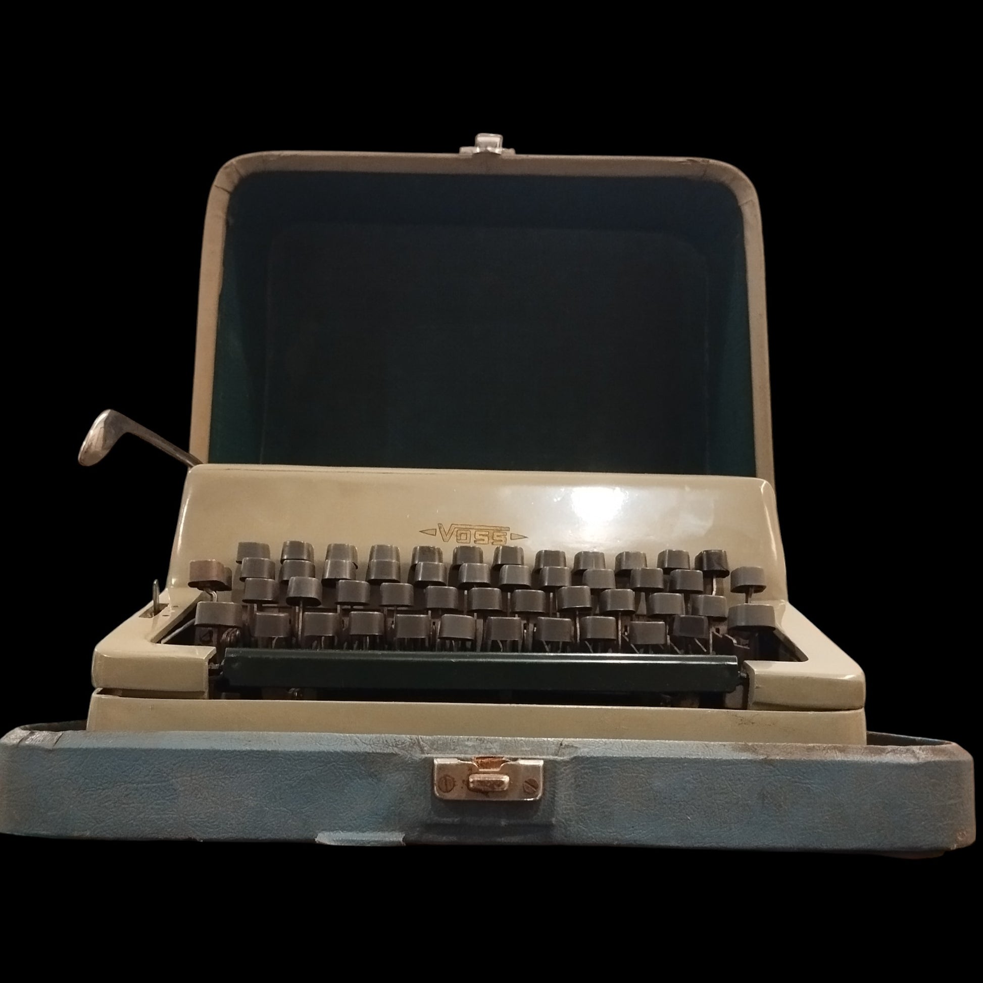 Image of Voss Typewriter. Available from universaltypewritercompany.in