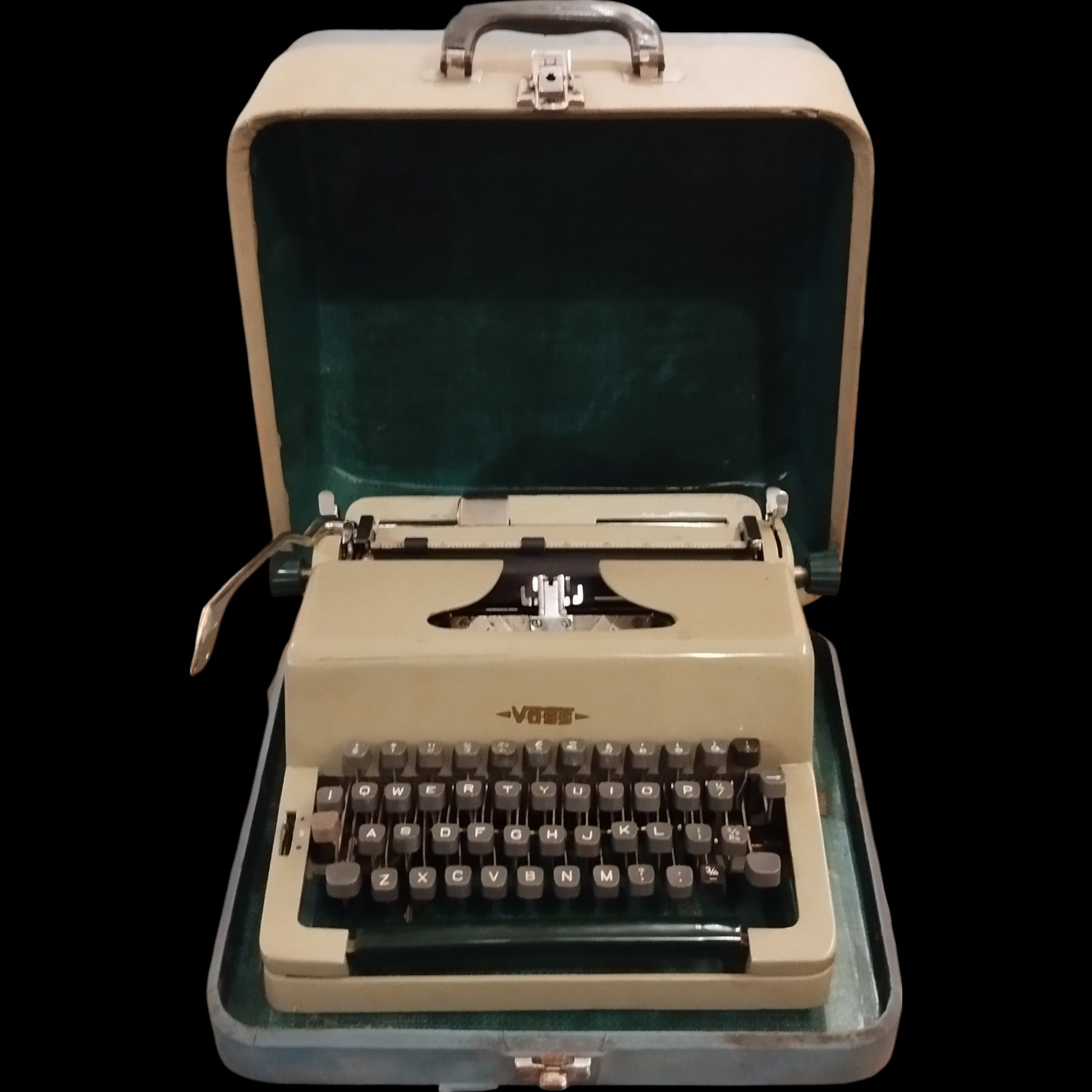 Image of Voss Typewriter. Available from universaltypewritercompany.in