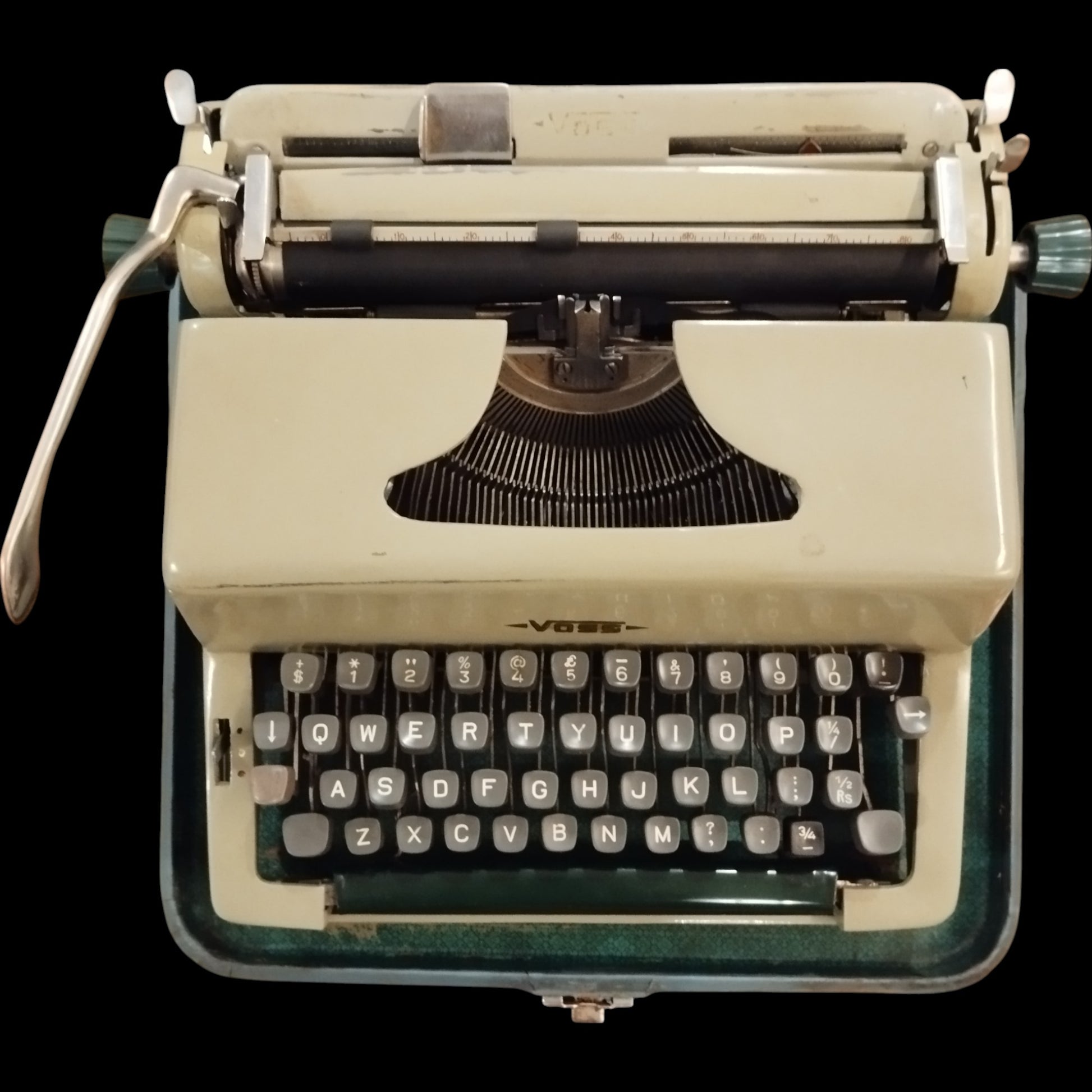 Image of Voss Typewriter. Available from universaltypewritercompany.in