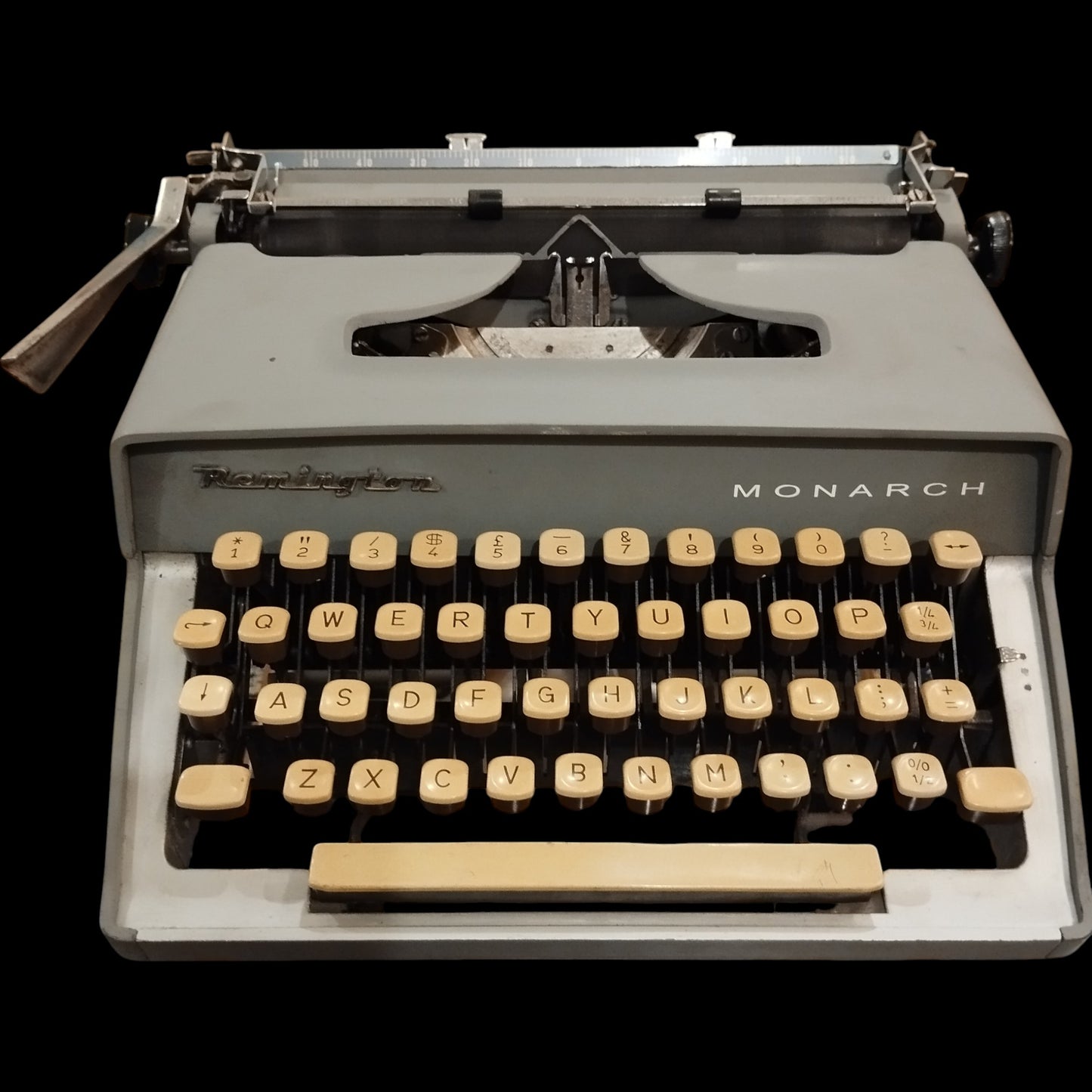 Image of Remington Monarch Typewriter. Available from universaltypewritercompany.in