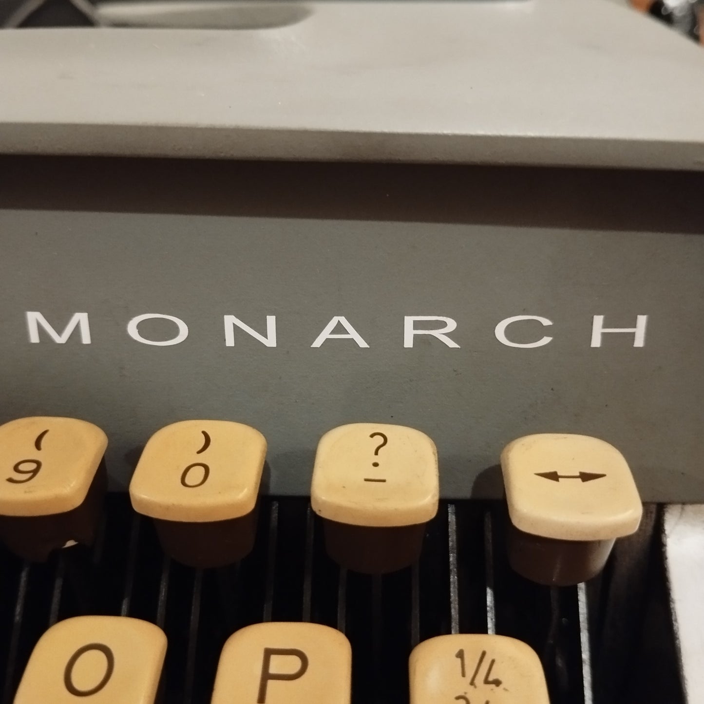 Image of Remington Monarch Typewriter. Available from universaltypewritercompany.in