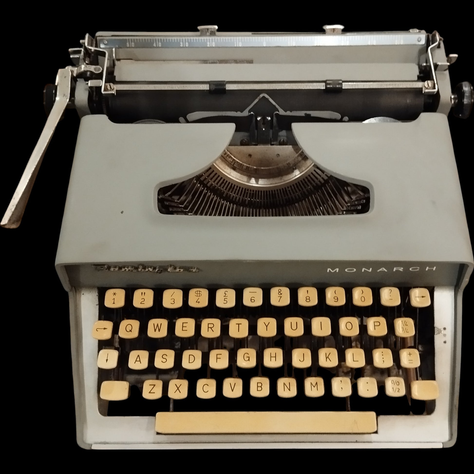 Image of Remington Monarch Typewriter. Available from universaltypewritercompany.in