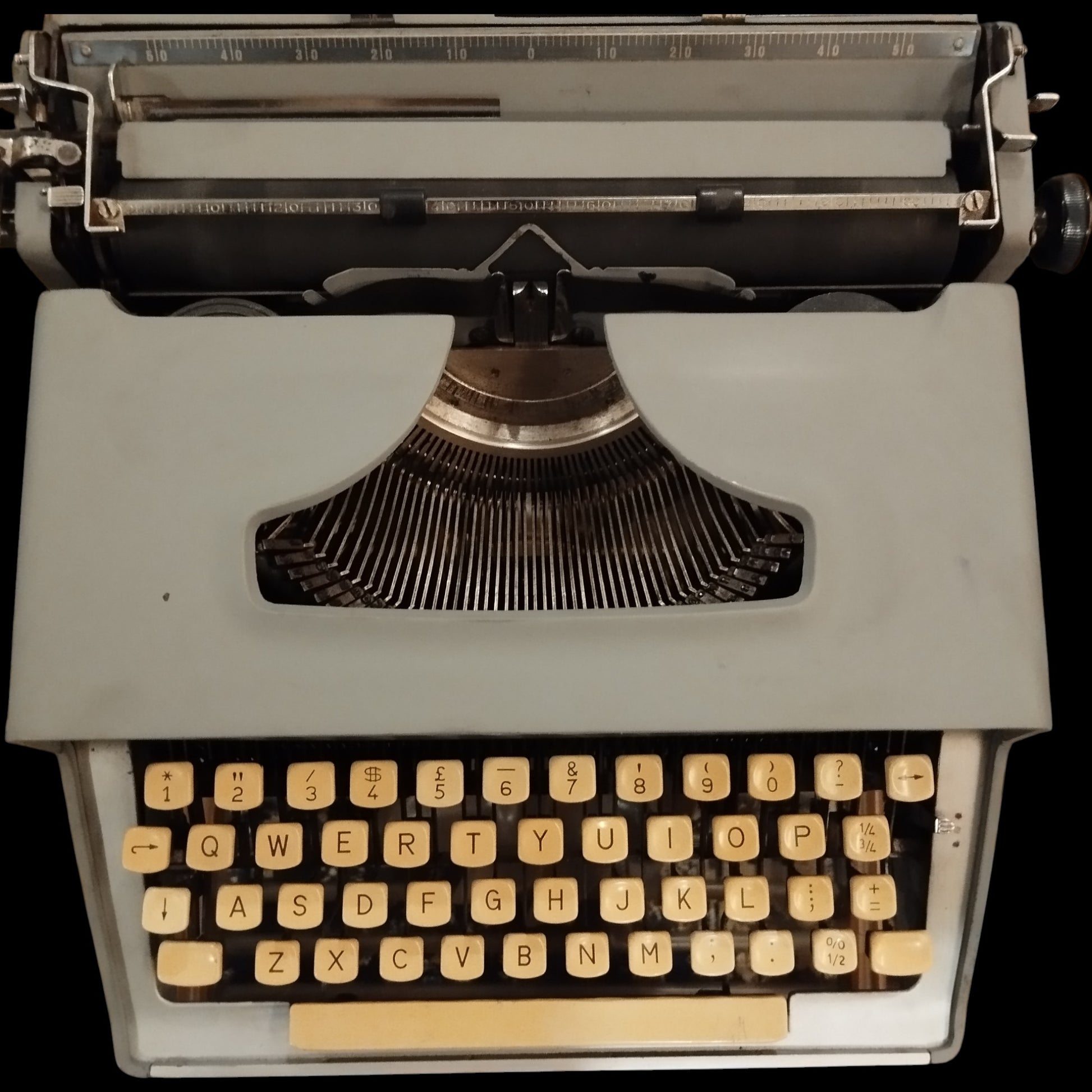Image of Remington Monarch Typewriter. Available from universaltypewritercompany.in