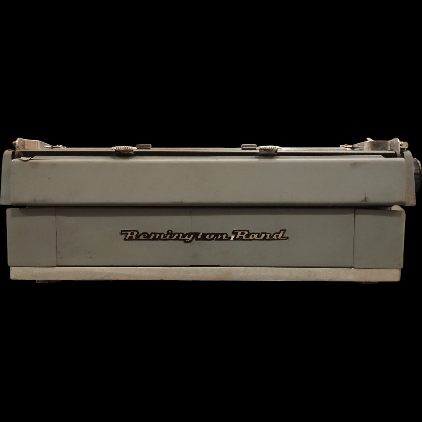 Image of Remington Monarch Typewriter. Available from universaltypewritercompany.in