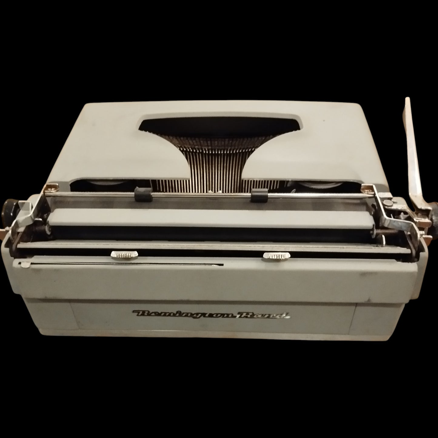 Image of Remington Monarch Typewriter. Available from universaltypewritercompany.in
