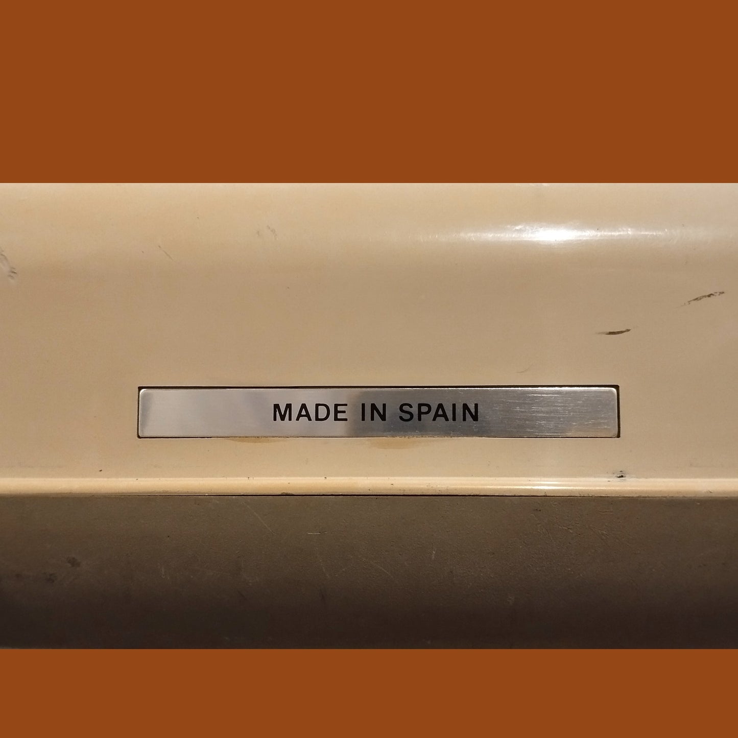 Image of Underwood 319 Typewriter. Available from universaltypewritercompany.in