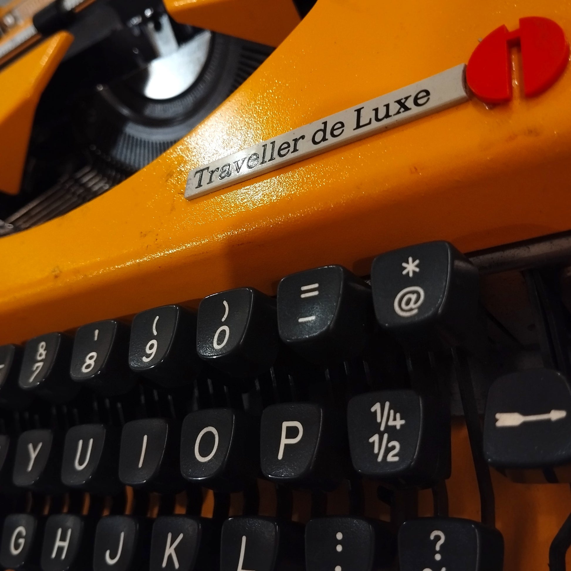Image of Olympia Traveller De Luxe Typewriter. Available from universaltypewritercompany.in