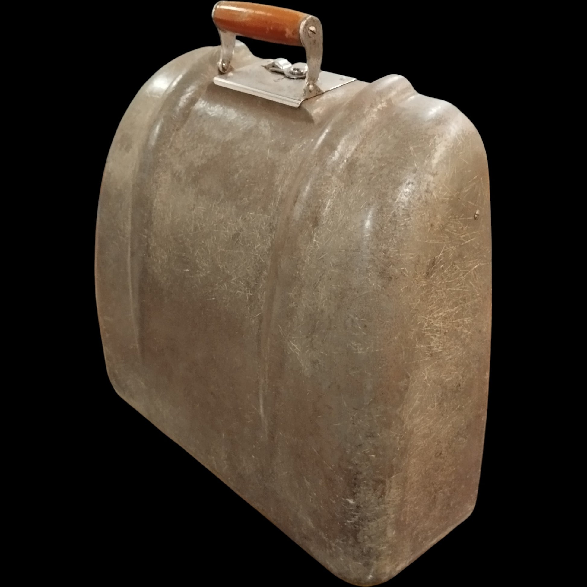 Image of Imperial Good Companion Typewriter. Available from universaltypewritercompany.in