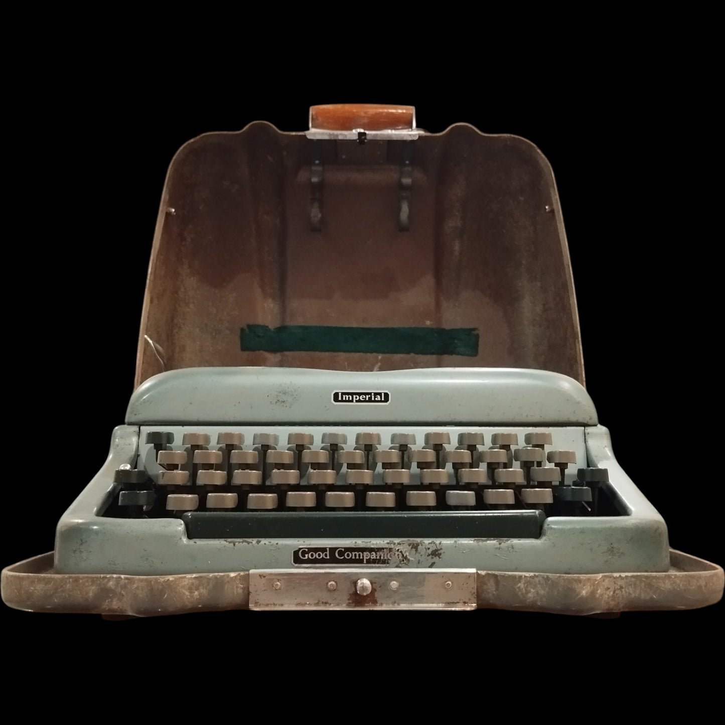 Image of Imperial Good Companion Typewriter. Available from universaltypewritercompany.in