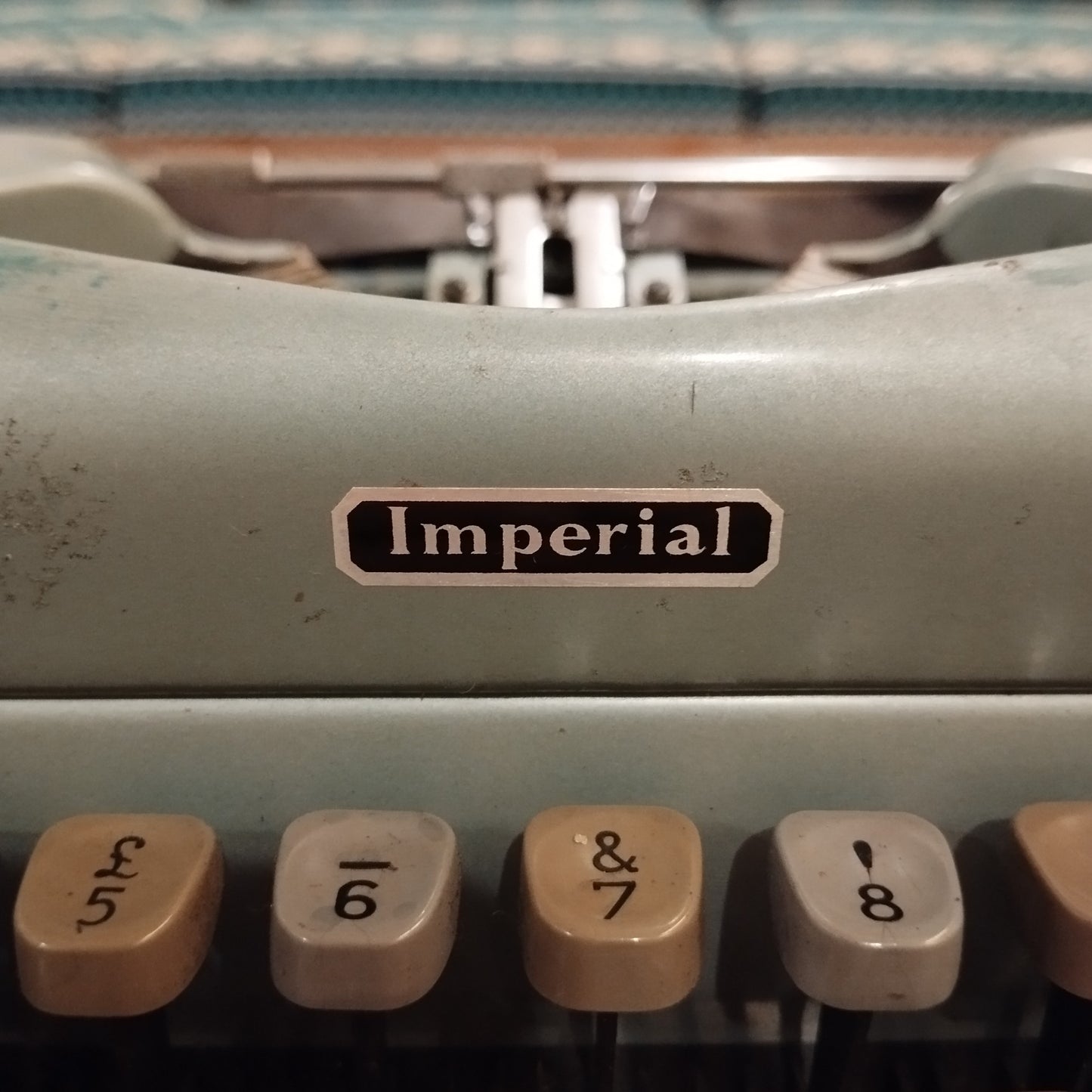 Image of Imperial Good Companion Typewriter. Available from universaltypewritercompany.in