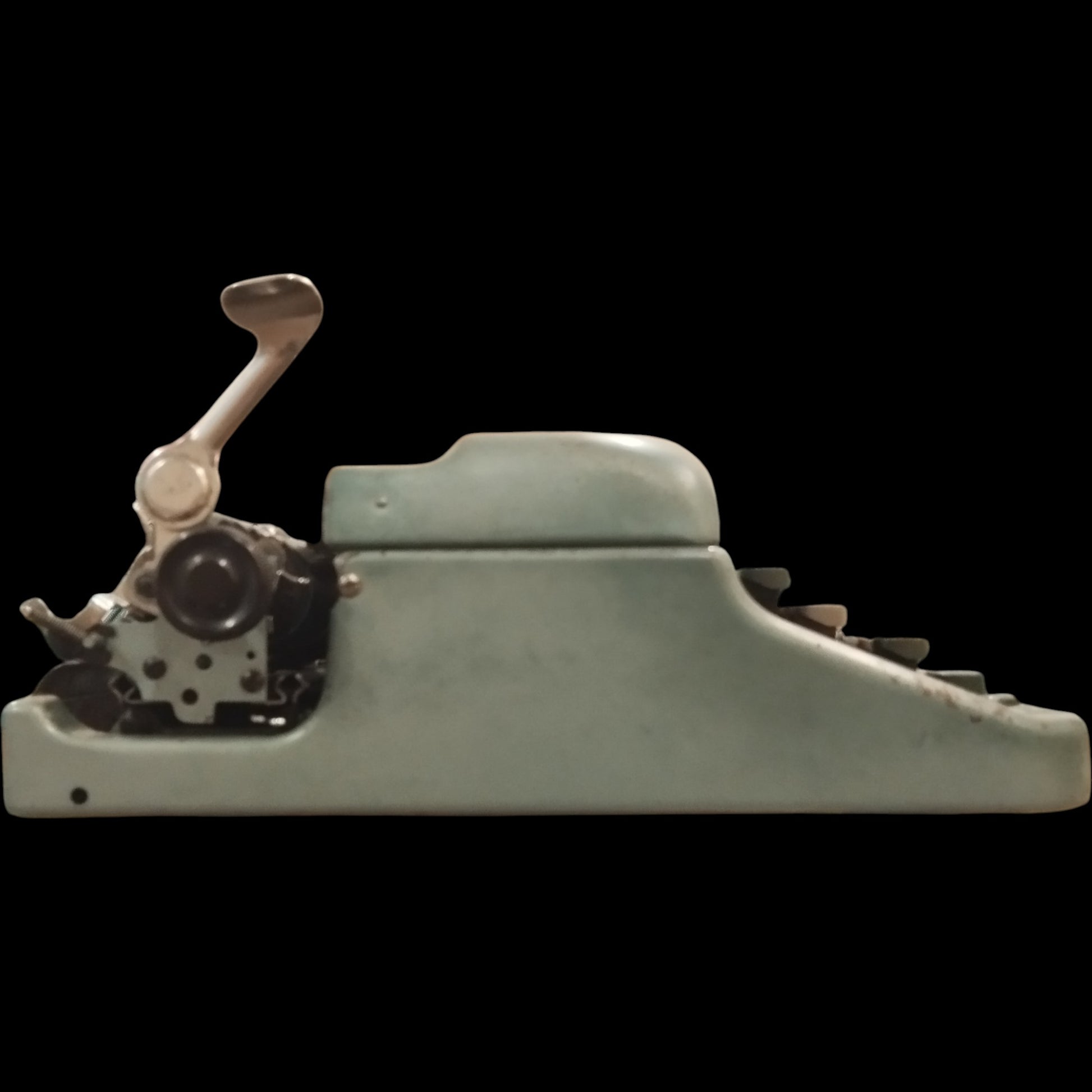 Image of Imperial Good Companion Typewriter. Available from universaltypewritercompany.in