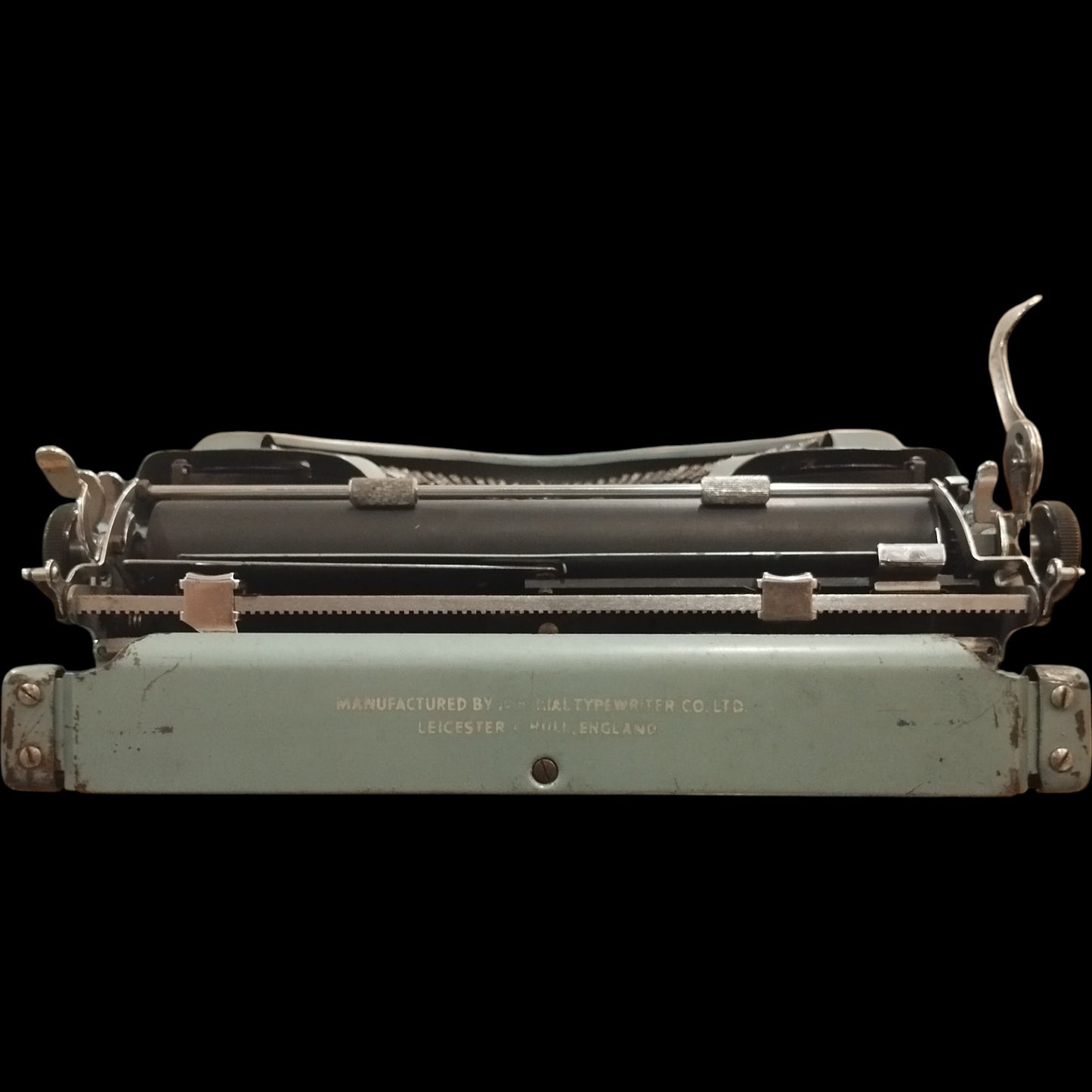 Image of Imperial Good Companion Typewriter. Available from universaltypewritercompany.in