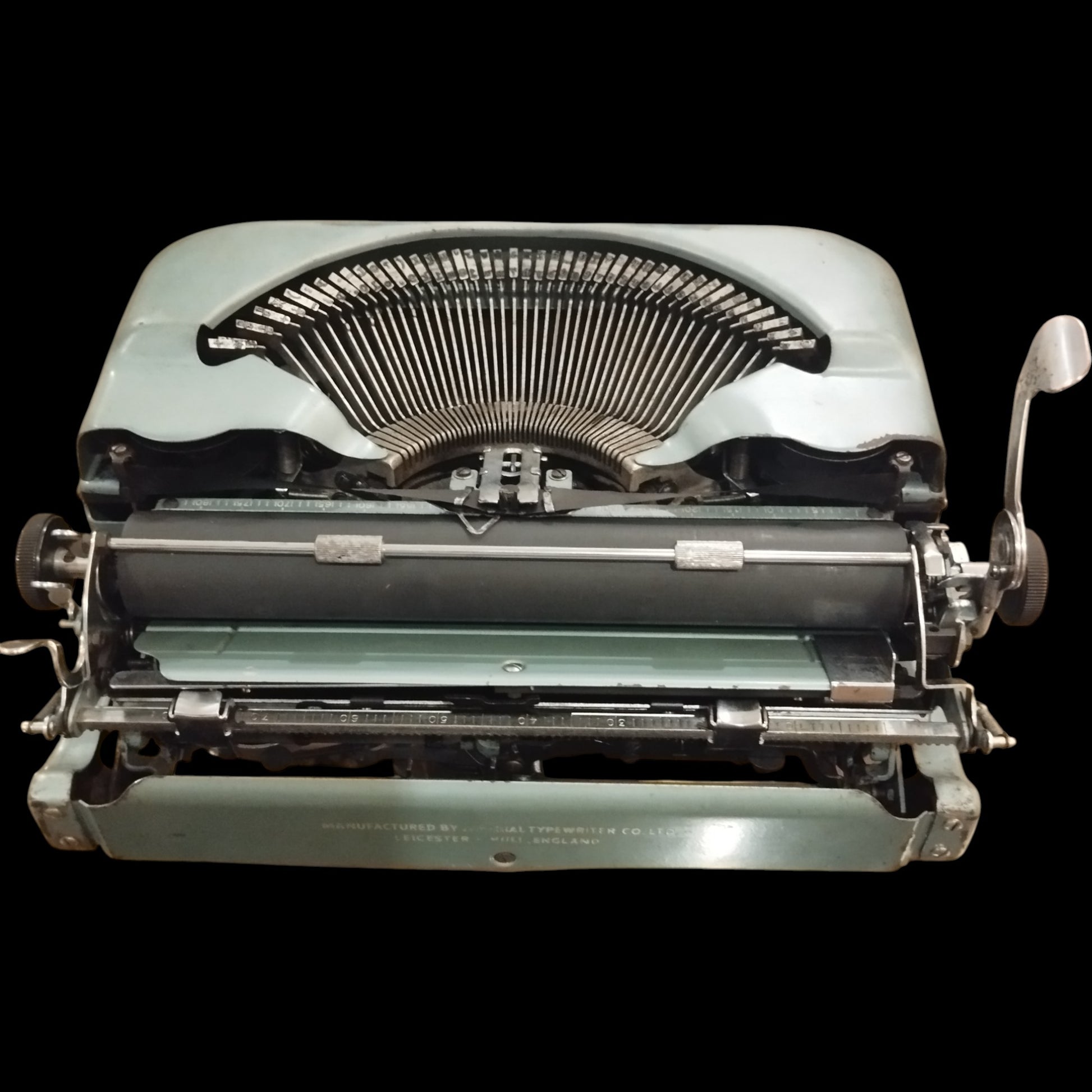 Image of Imperial Good Companion Typewriter. Available from universaltypewritercompany.in