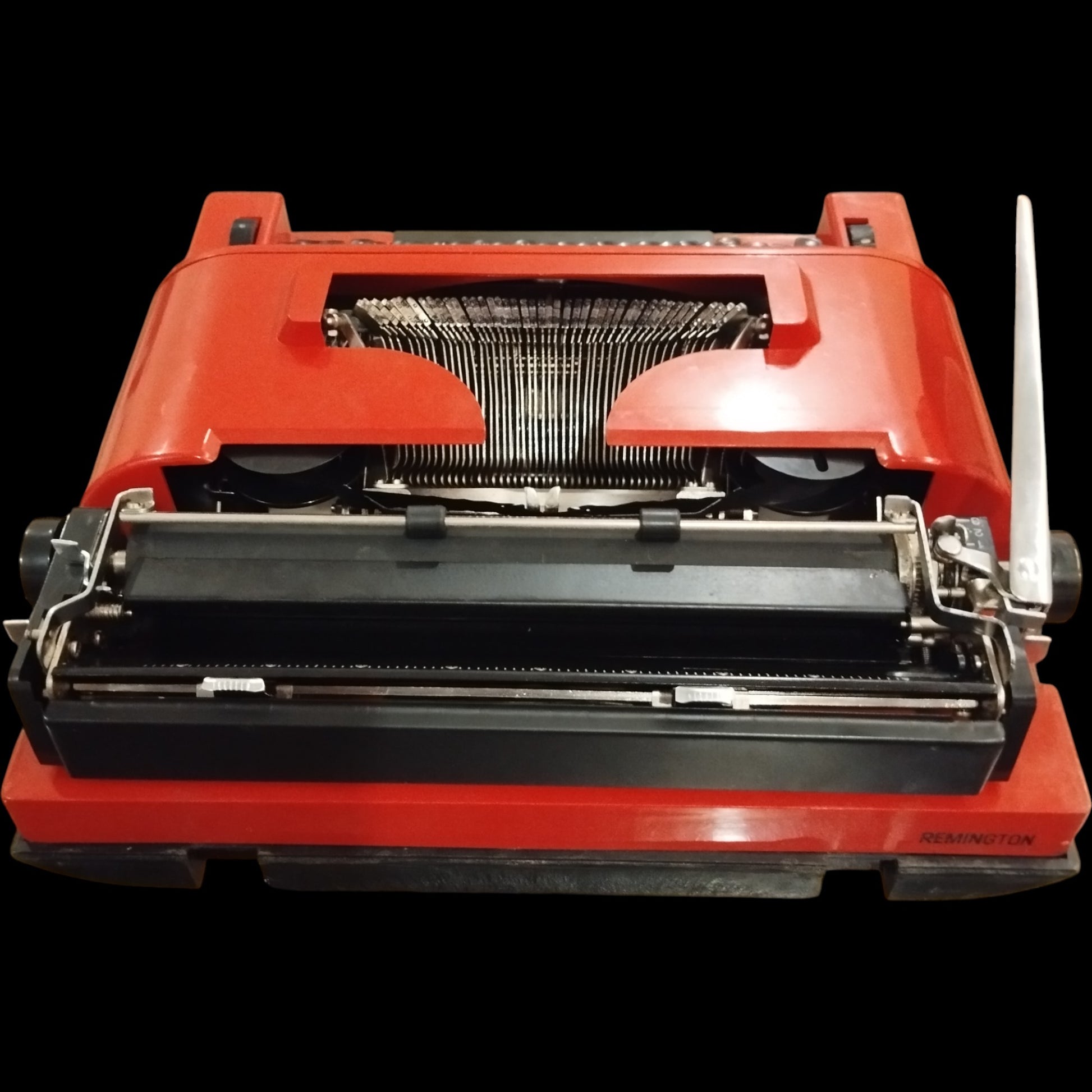 Image of Remington Travelriter Typewriter. Available from universaltypewritercompany.in