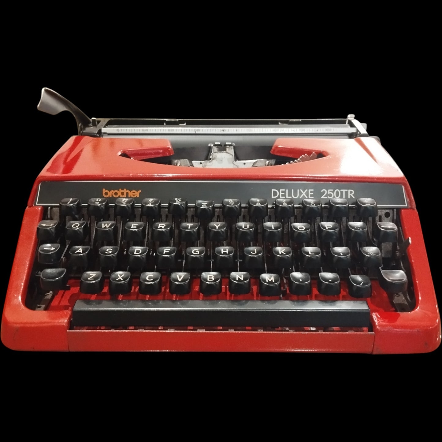 Image of Brother 250 Typewriter. Available from universaltypewritercompany.in