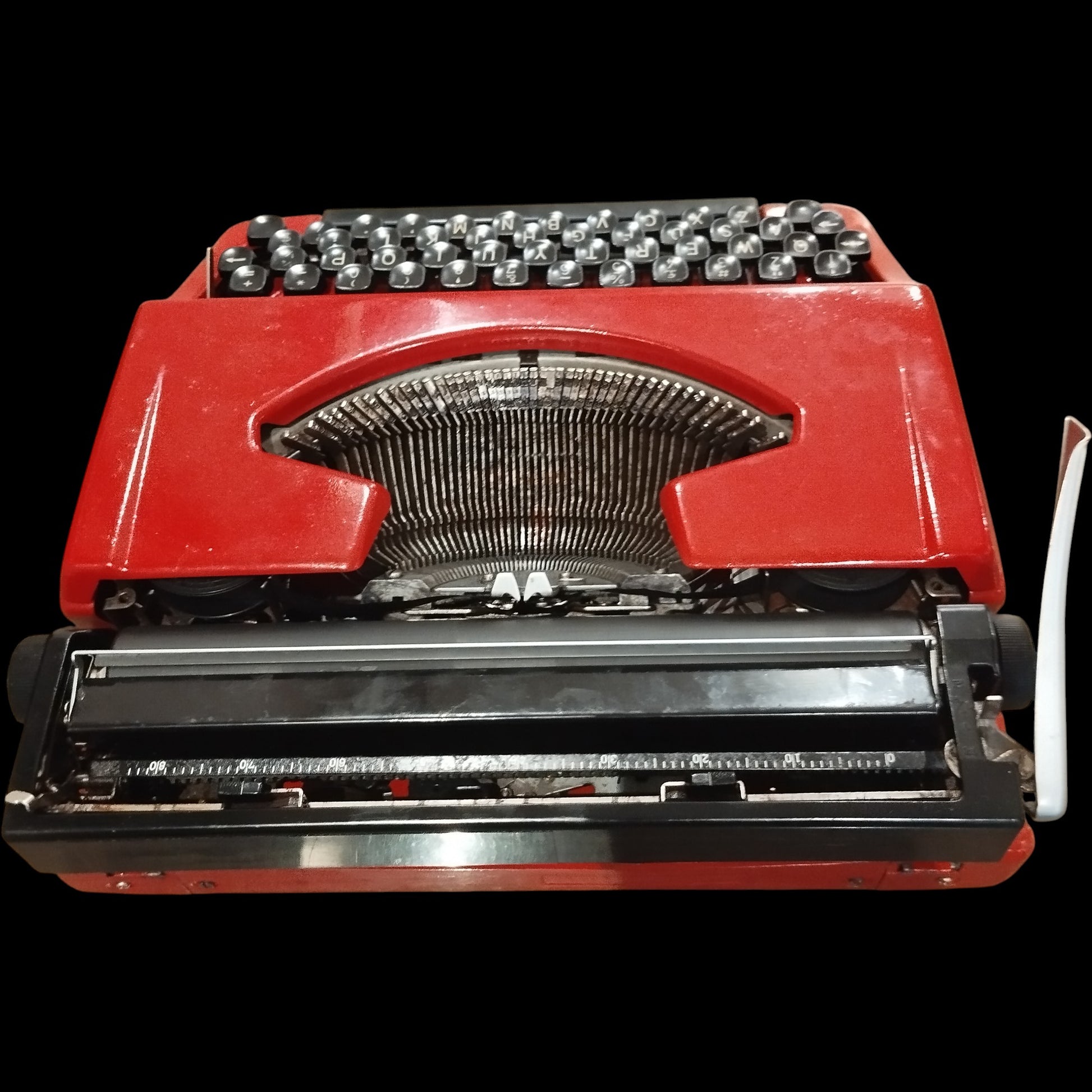 Image of Brother 250 Typewriter. Available from universaltypewritercompany.in