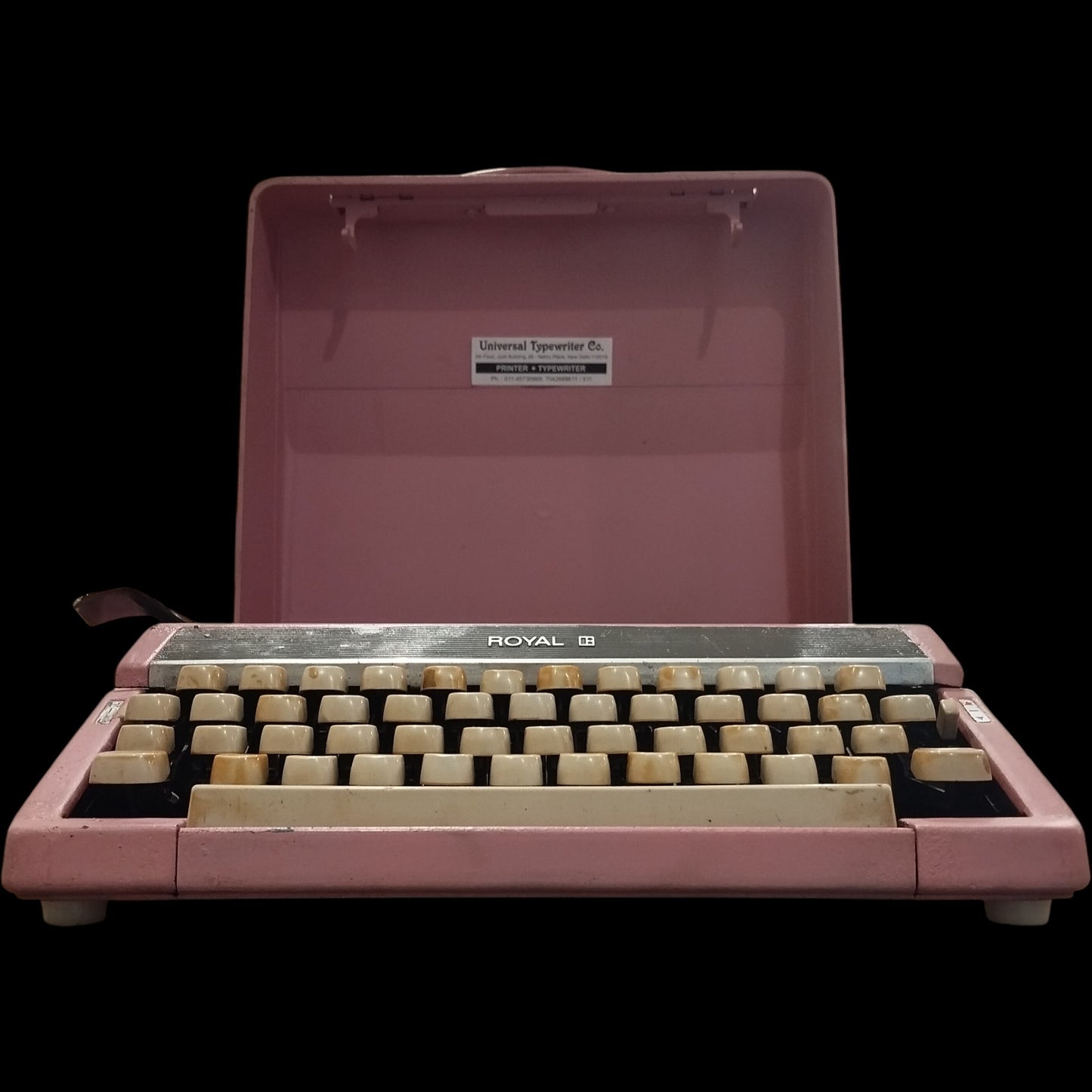 Image of Royal 200 Typewriter. Available from universaltypewritercompany.in