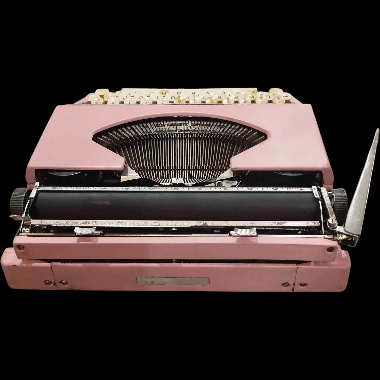 Image of Royal 200 Typewriter. Available from universaltypewritercompany.in