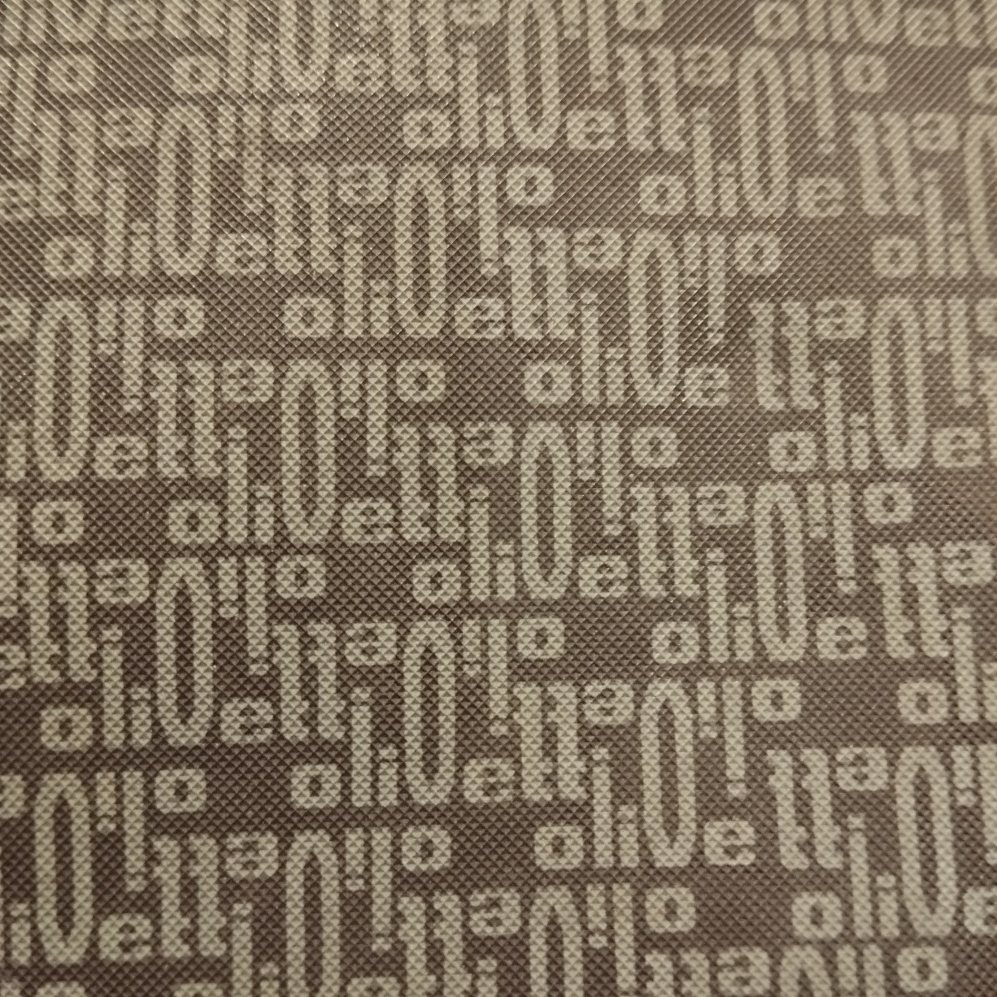 Image of Olivetti Lettera 25 Typewriter. Available at universaltypewritercompany.in