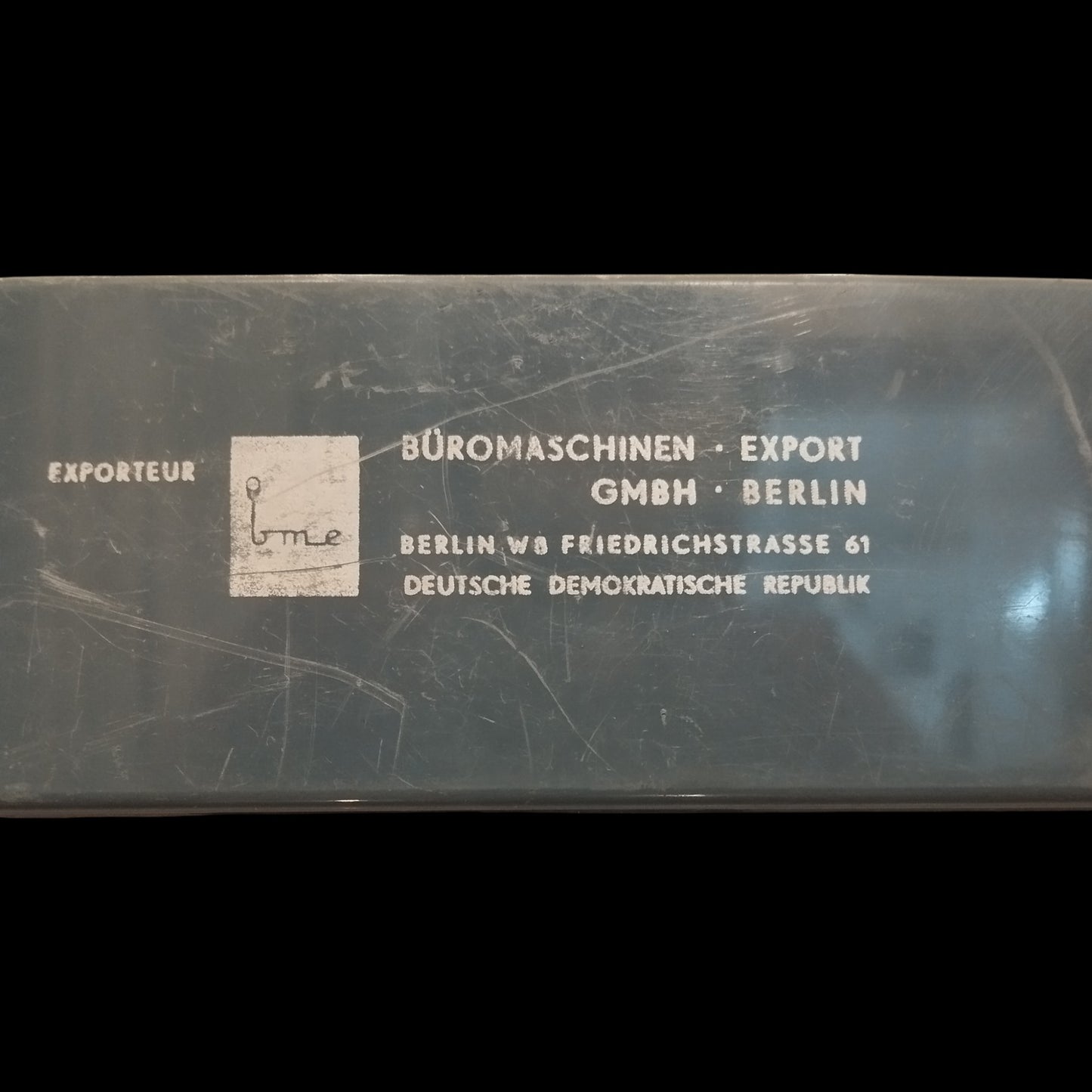 Image of Erika Typewriter. Available from universaltypewritercompany.in