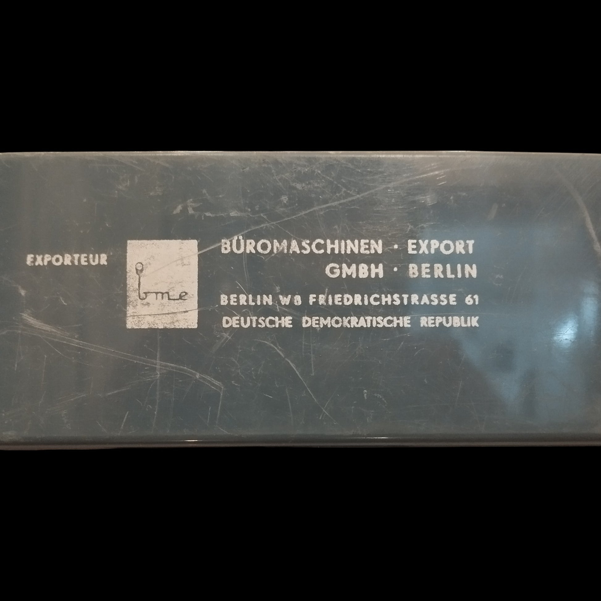 Image of Erika Typewriter. Available from universaltypewritercompany.in