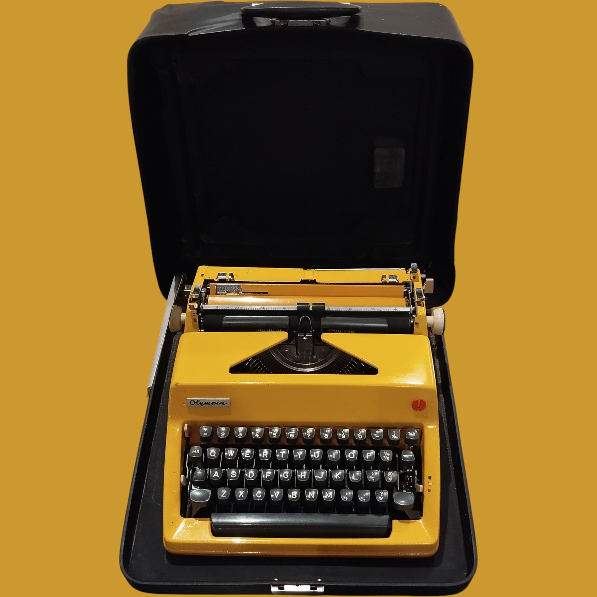 Image of Olympia Typewriter. Available from universaltypewritercompany.in