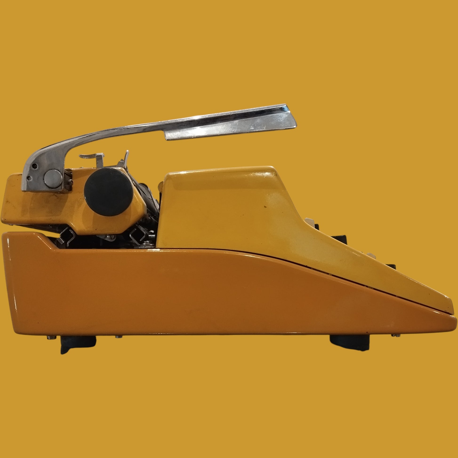 Image of Olympia Typewriter. Available from universaltypewritercompany.in