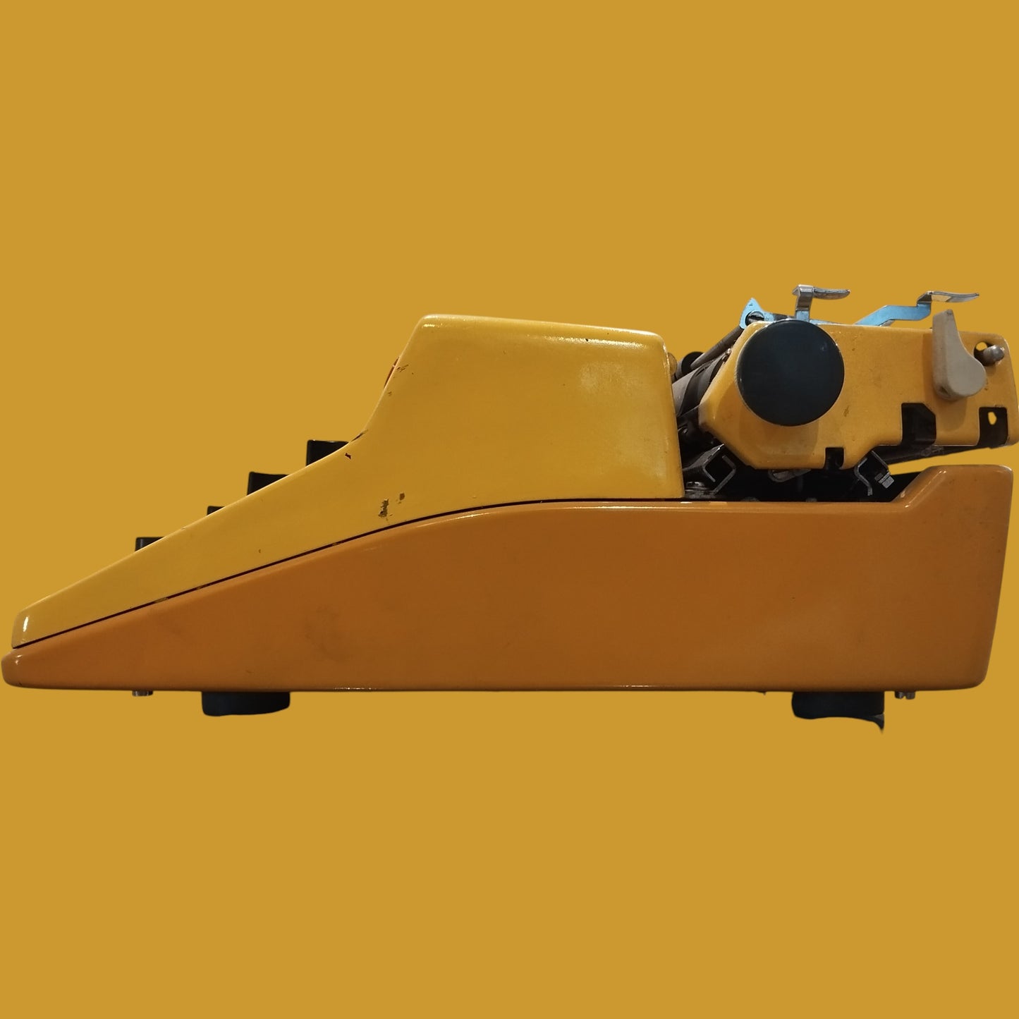 Image of Olympia Typewriter. Available from universaltypewritercompany.in