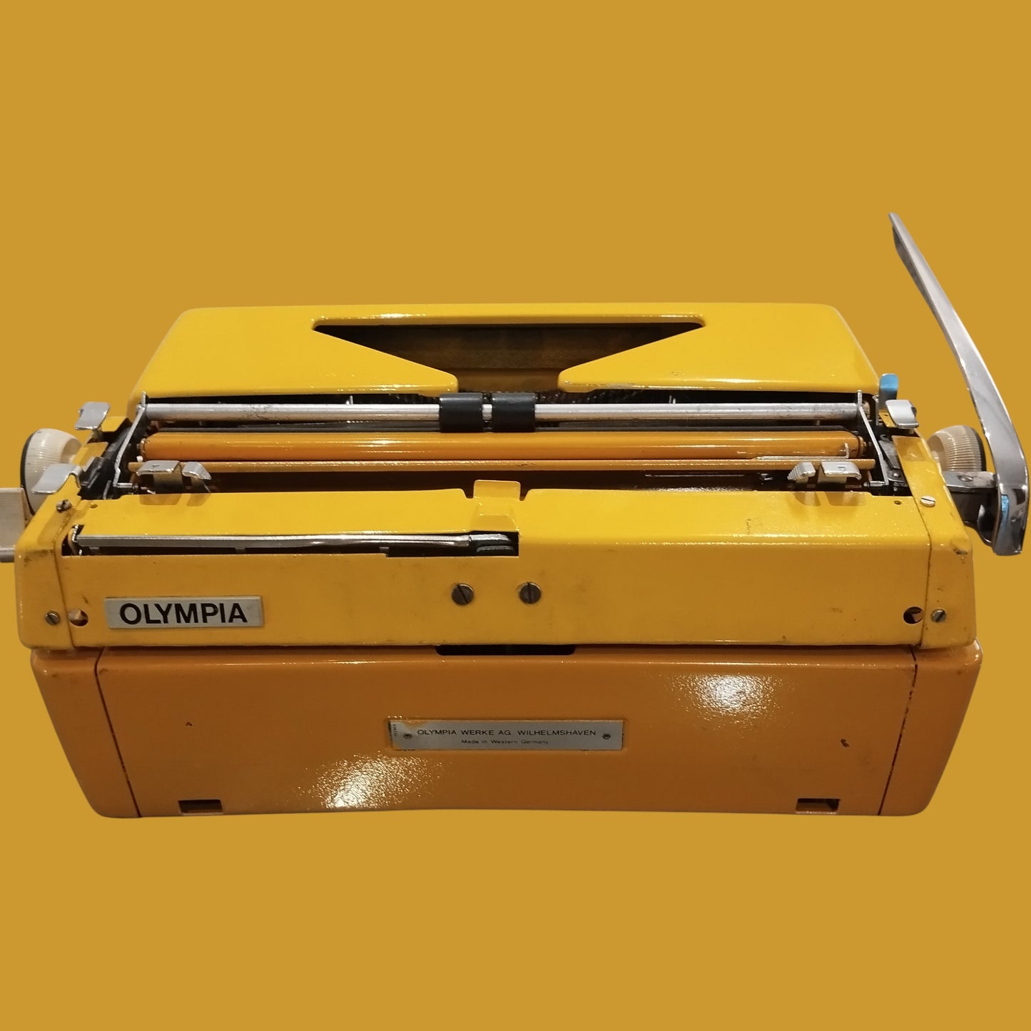 Image of Olympia Typewriter. Available from universaltypewritercompany.in
