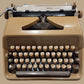 Image of Triumph Gabriele 2 Typewriter. Available from universaltypewritercompany.in