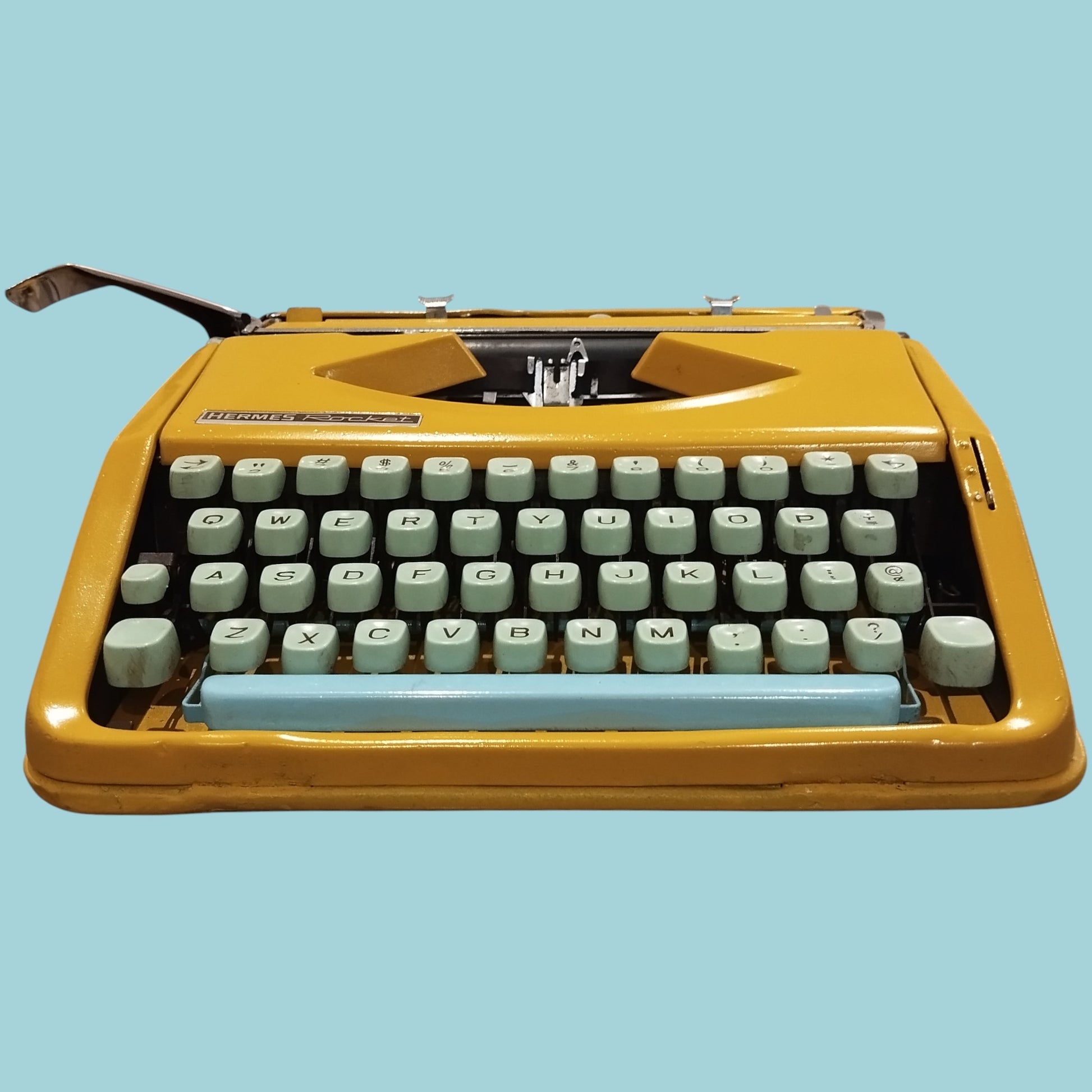 Image of Hermes Rocket Typewriter. Available from universaltypewritercompany.in