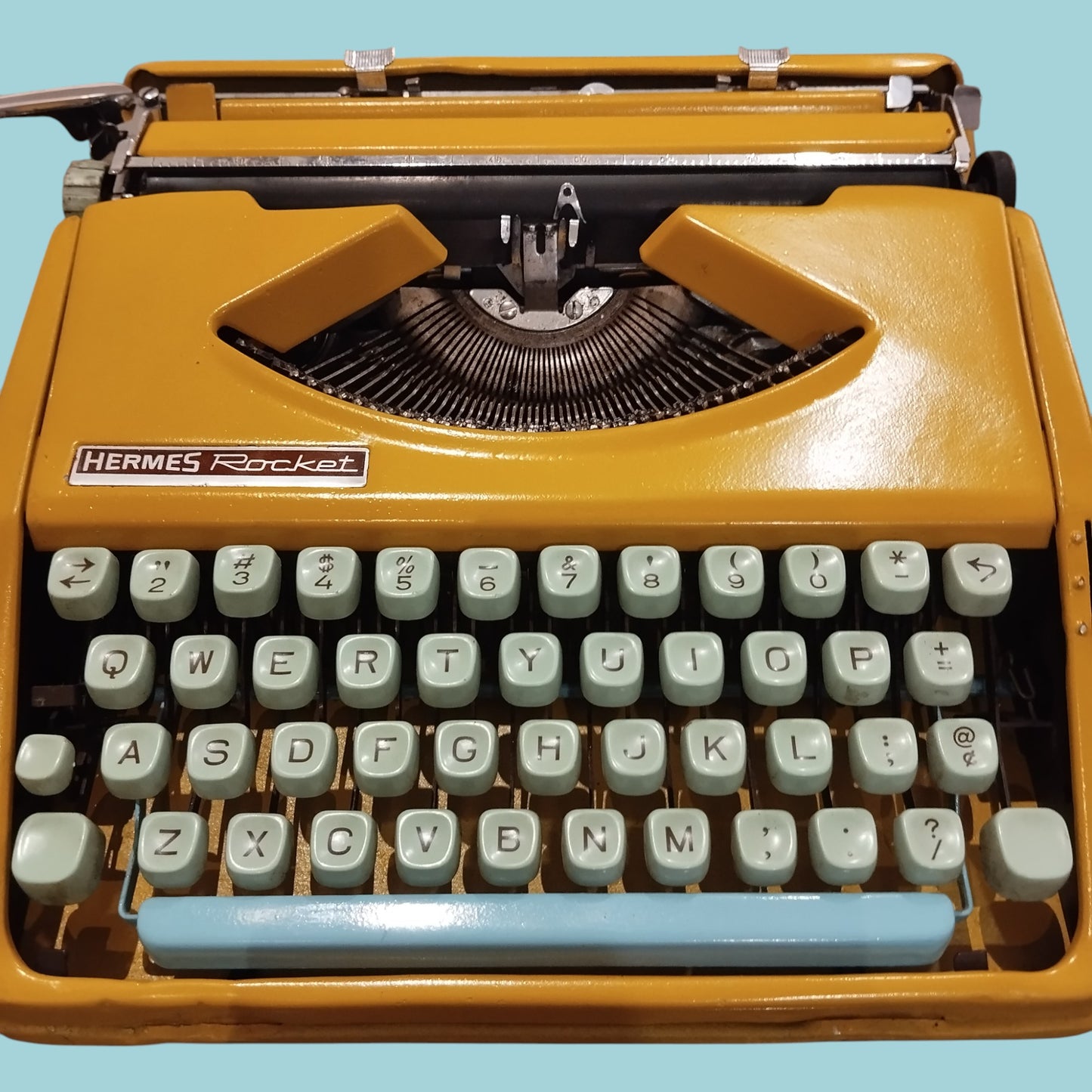 Image of Hermes Rocket Typewriter. Available from universaltypewritercompany.in