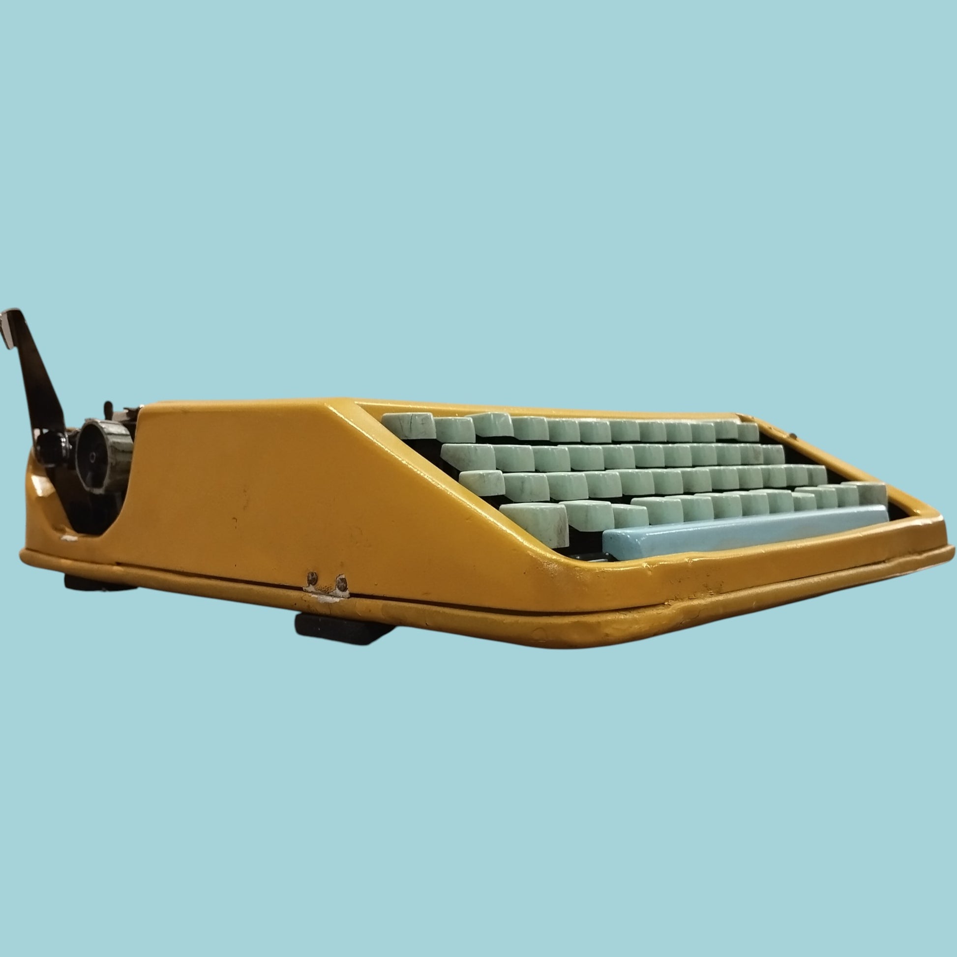 Image of Hermes Rocket Typewriter. Available from universaltypewritercompany.in