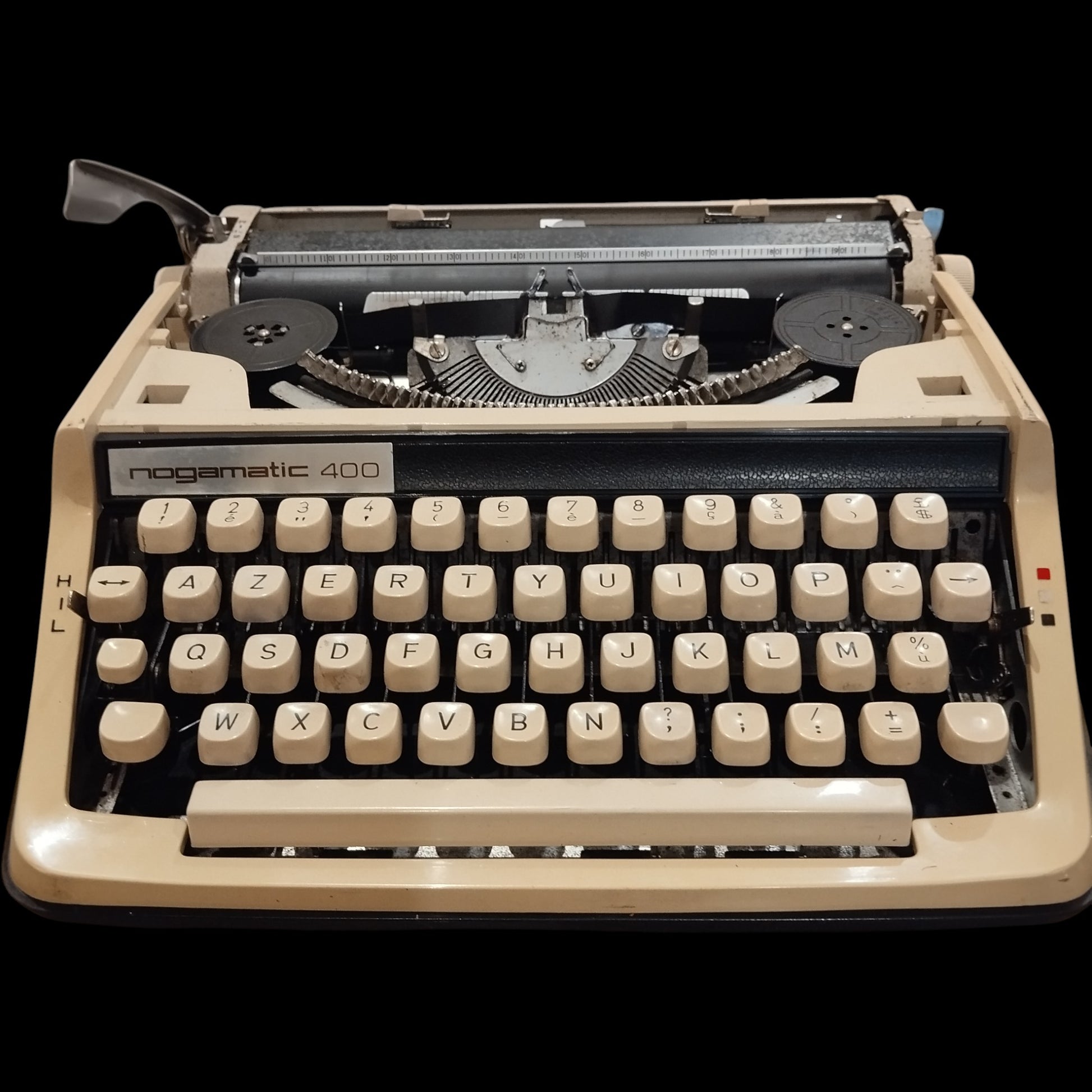 Image of Nogamatic 400 Typewriter. Available from universaltypewritercompany.in