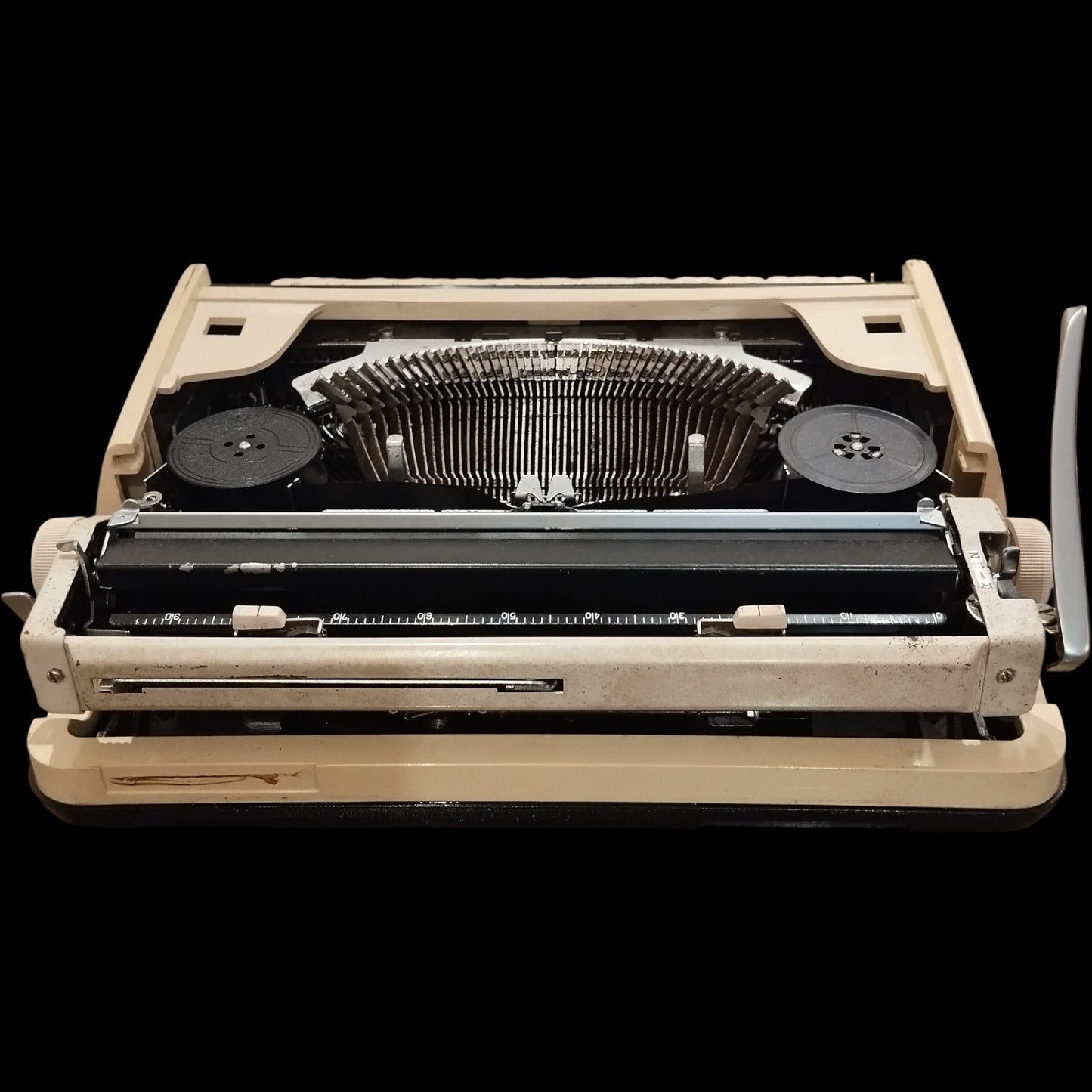 Image of Nogamatic 400 Typewriter. Available from universaltypewritercompany.in