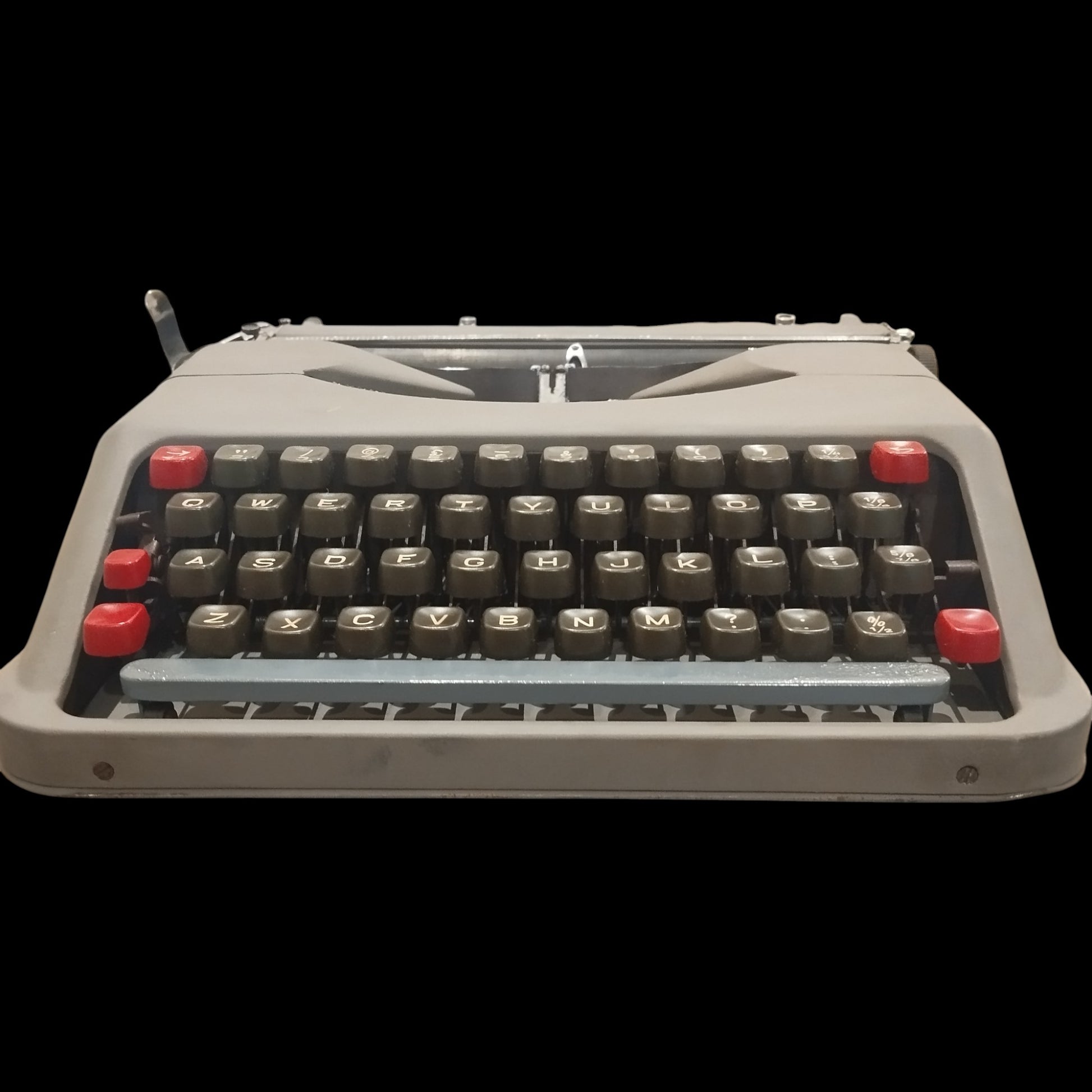 Image of Empire Aristocrat Typewriter. Available from universaltypewritercompany.in
