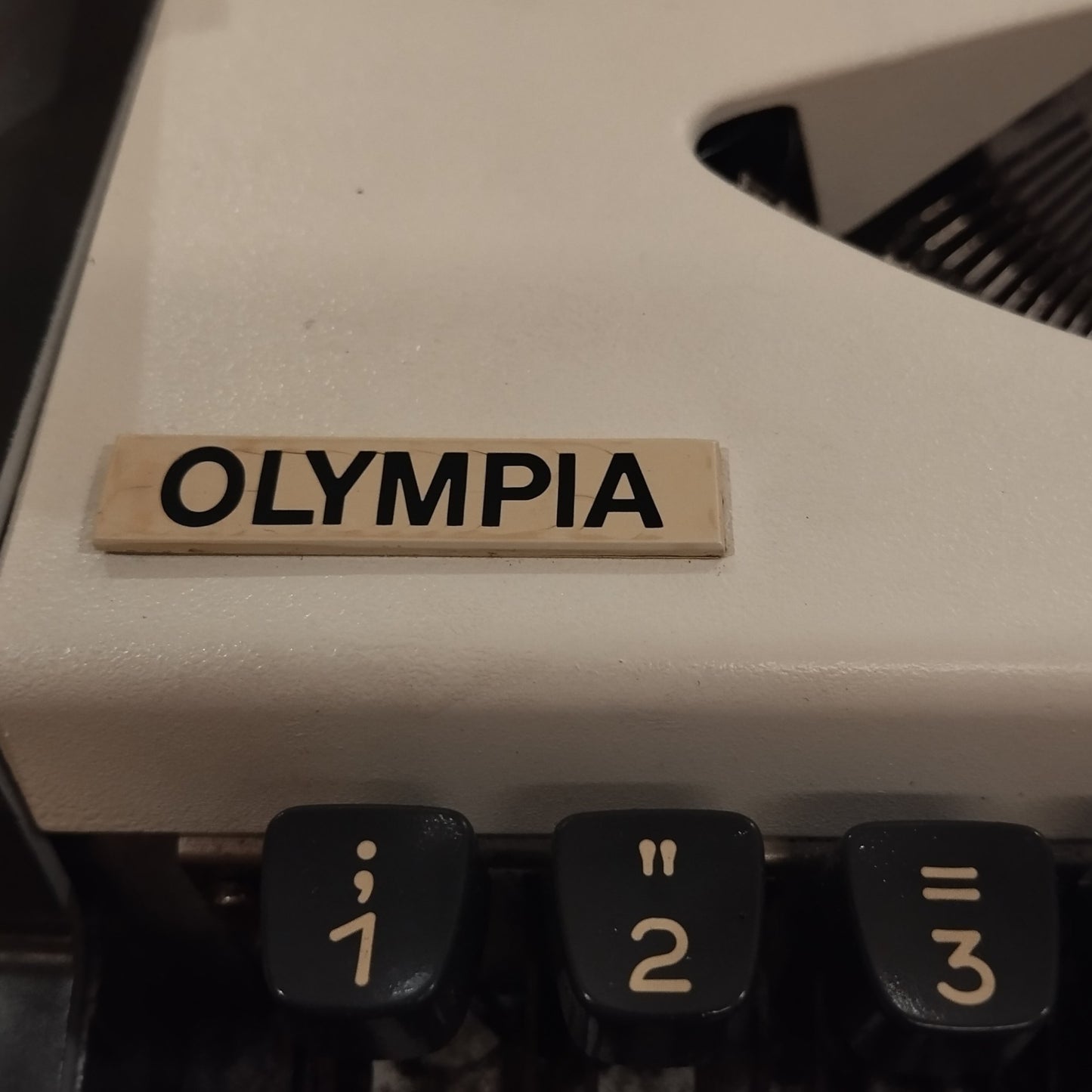 Image of Olympia Traveller Typewriter. Available from universaltypewritercompany.in