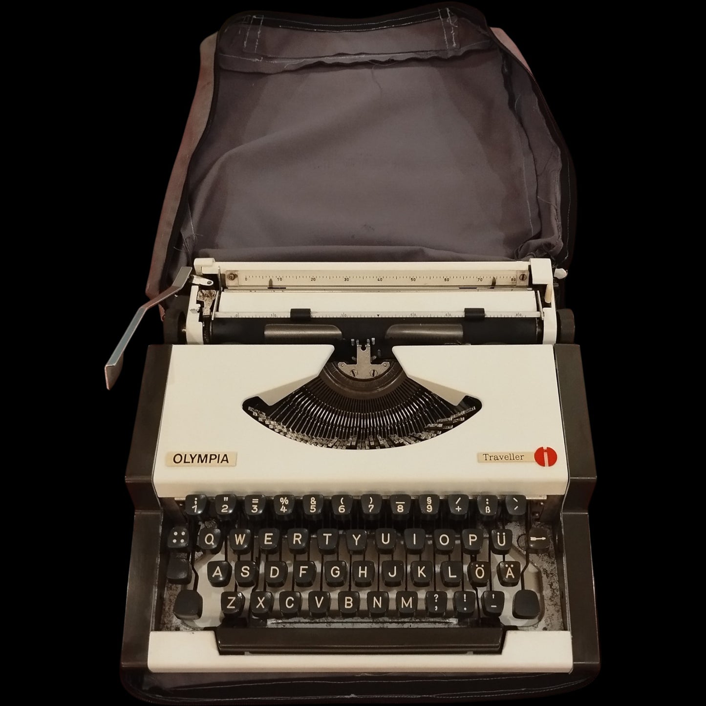 Image of Olympia Traveller Typewriter. Available from universaltypewritercompany.in