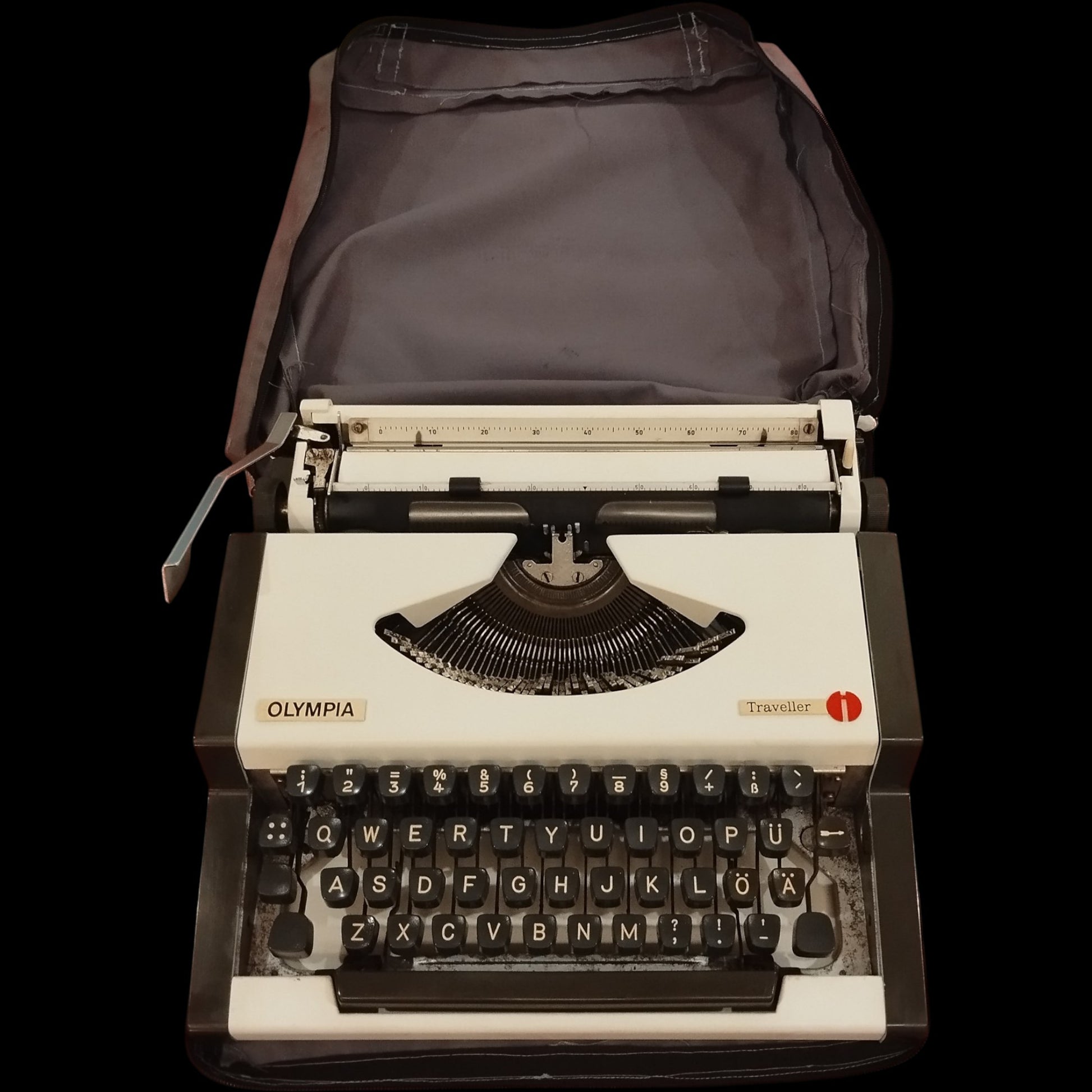 Image of Olympia Traveller Typewriter. Available from universaltypewritercompany.in